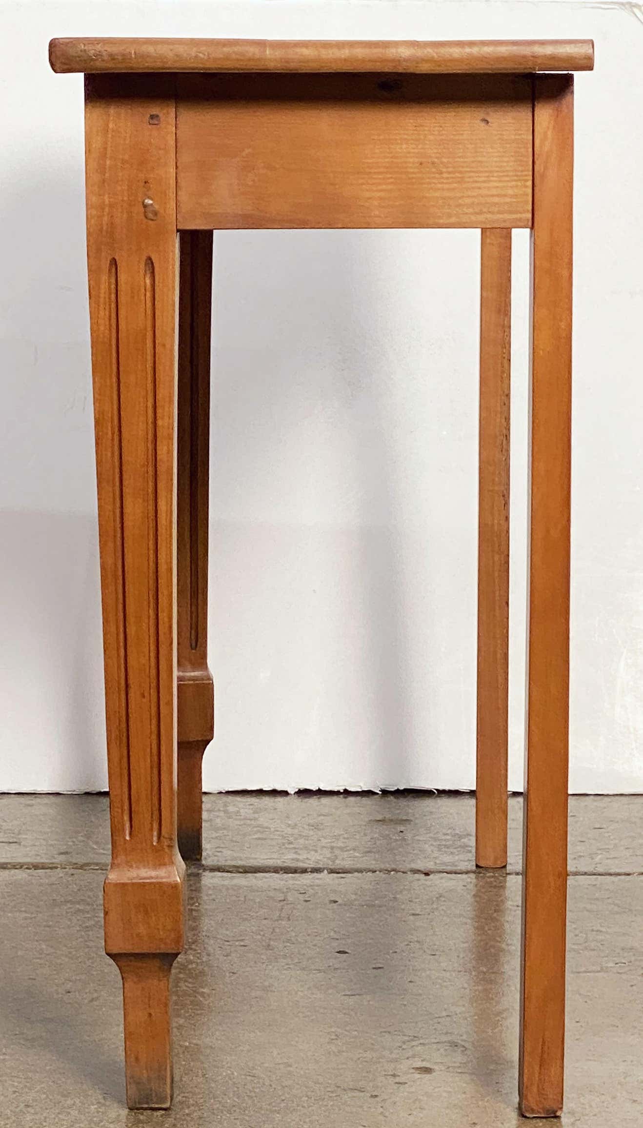 c111_pine_console_table_2_of_2_95__master