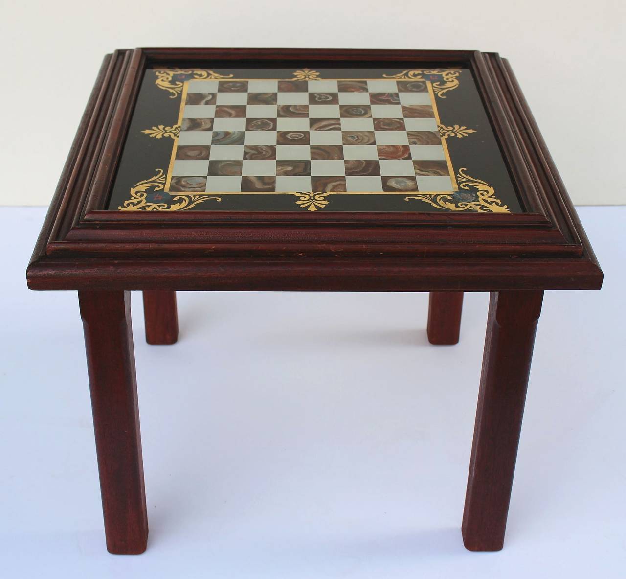 c2449_chess_table_17_l