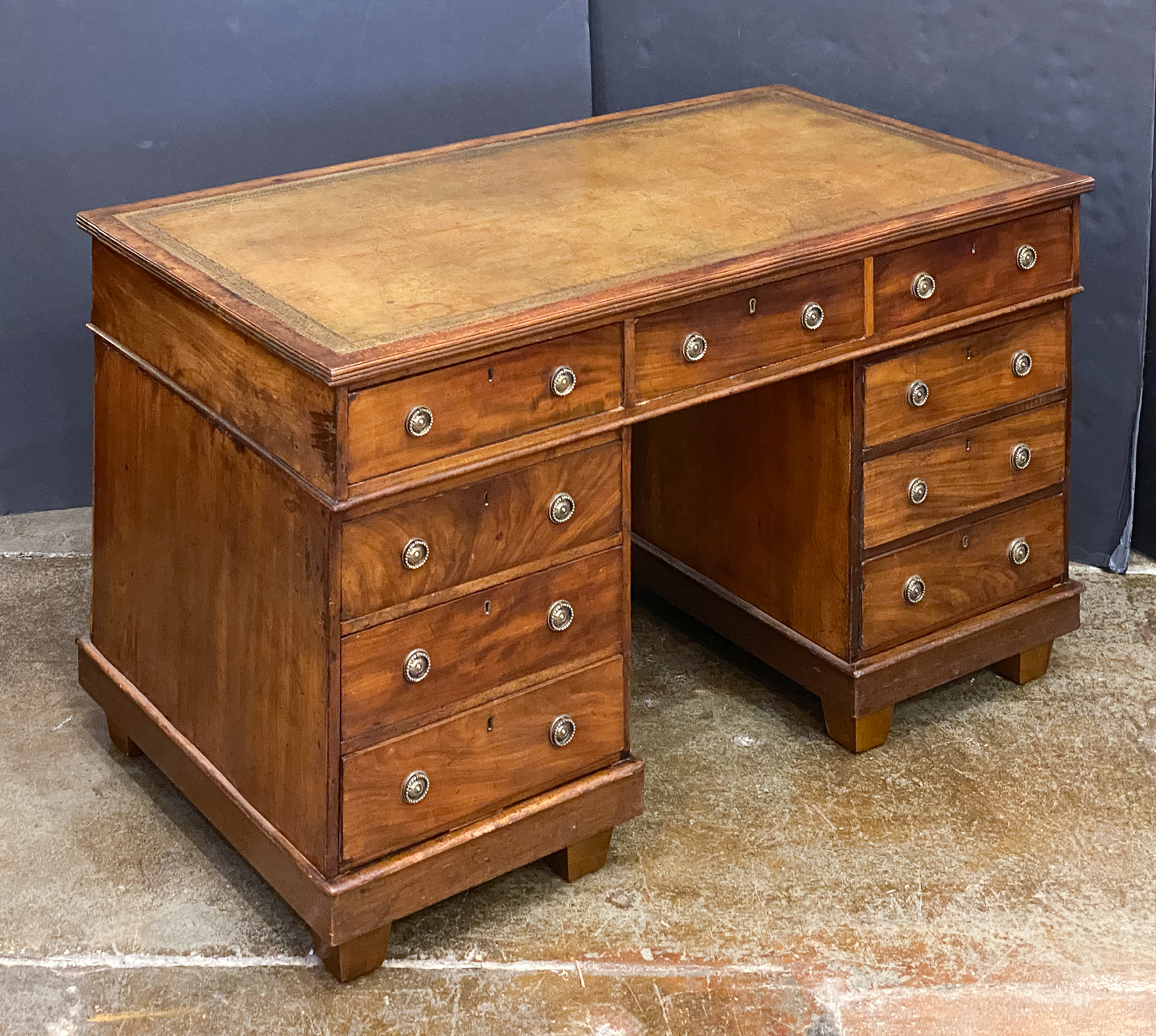 cc120_english_mahogany_double_pedestal_desk_1