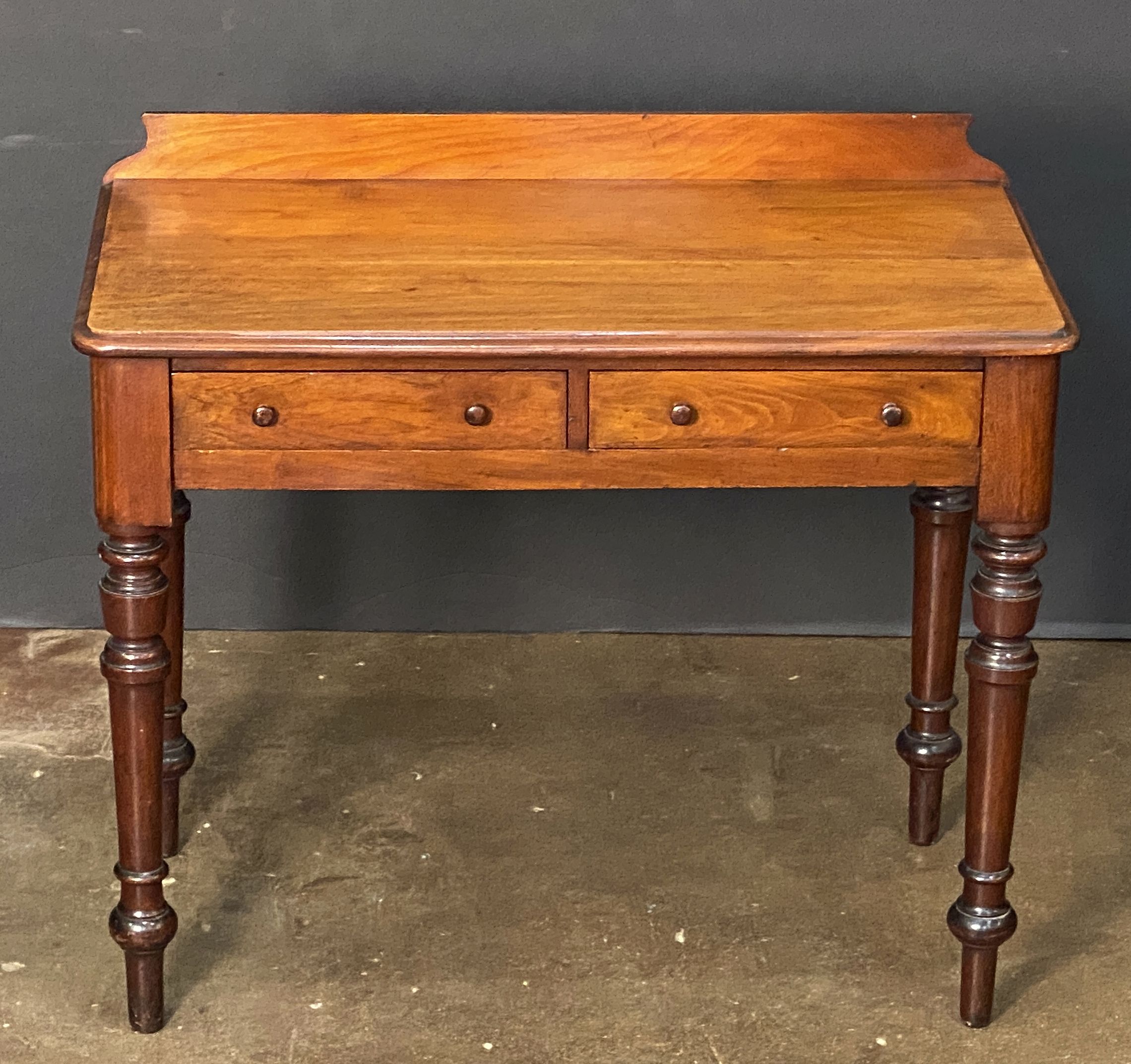 cc125_mahogany_writing_table_35