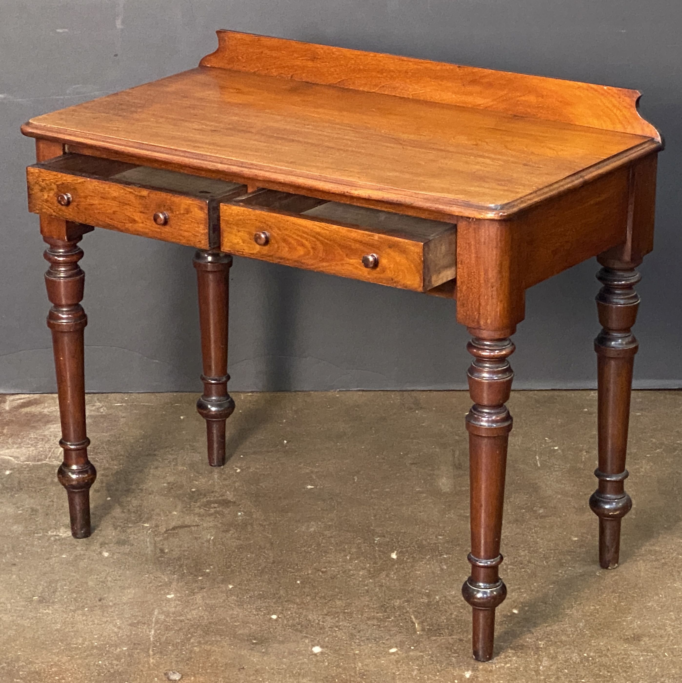 cc125_mahogany_writing_table_56