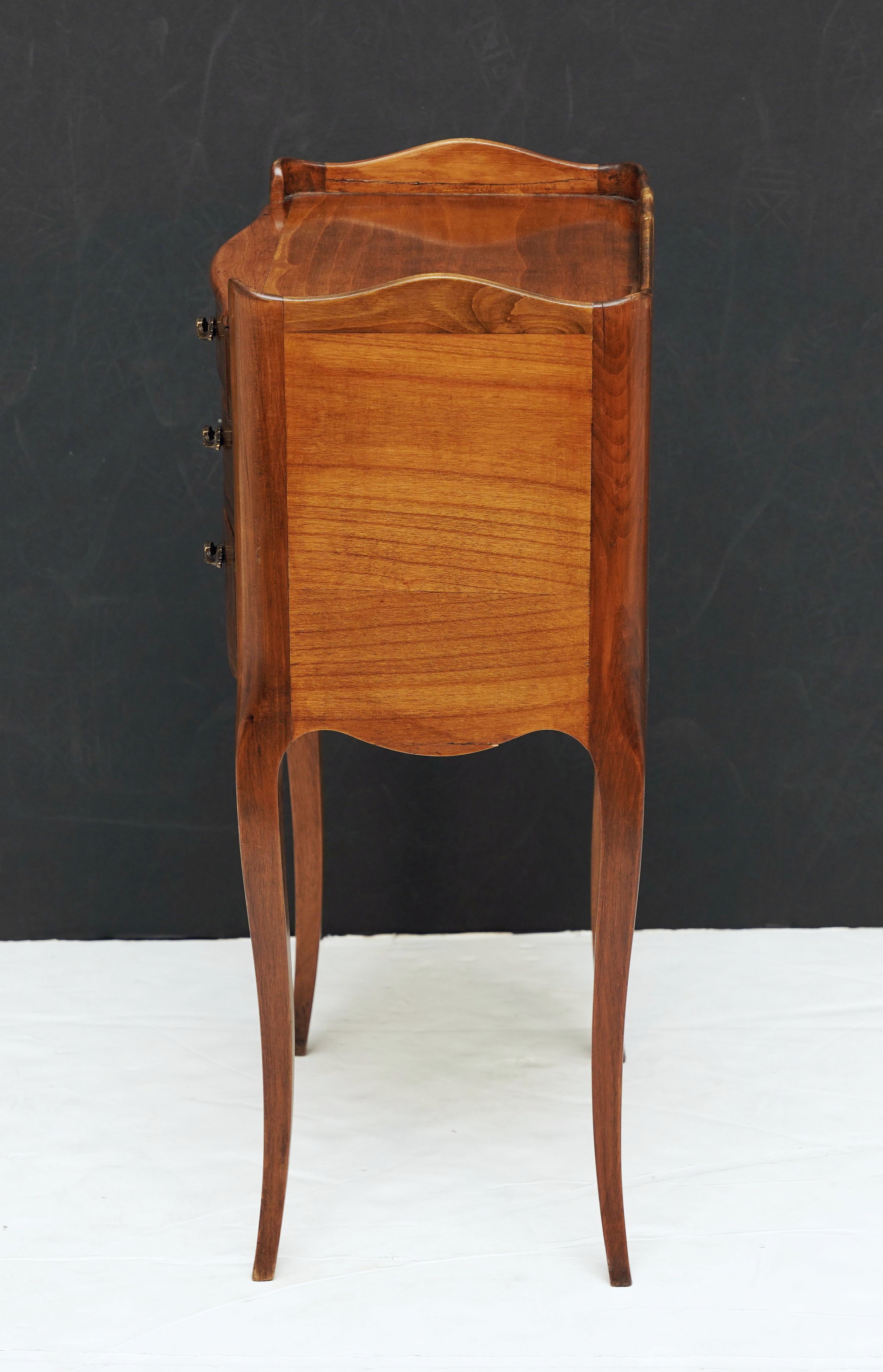 cc179_french_cherry_side_table_21