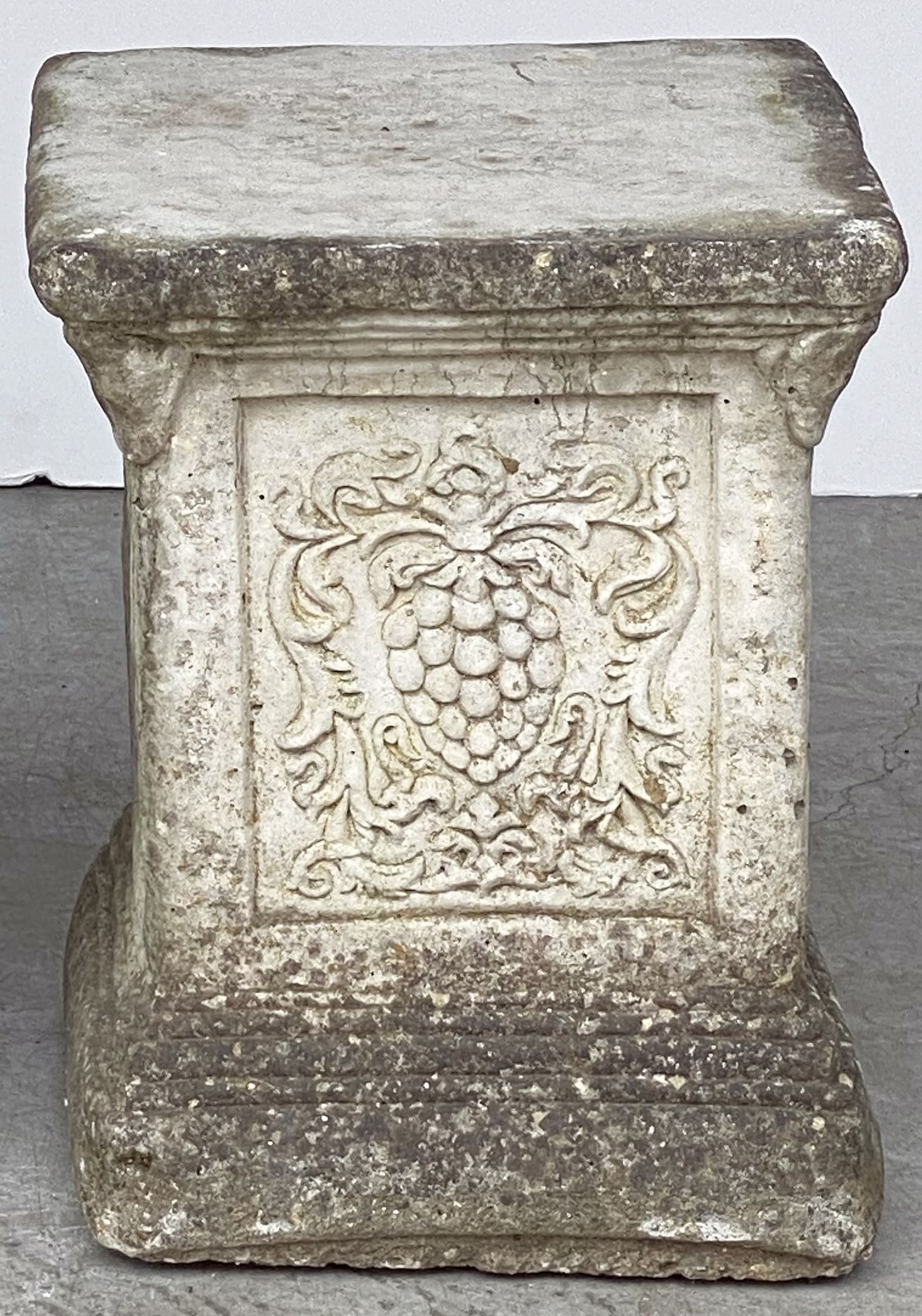 cc237_stone_pedestals_pair_132