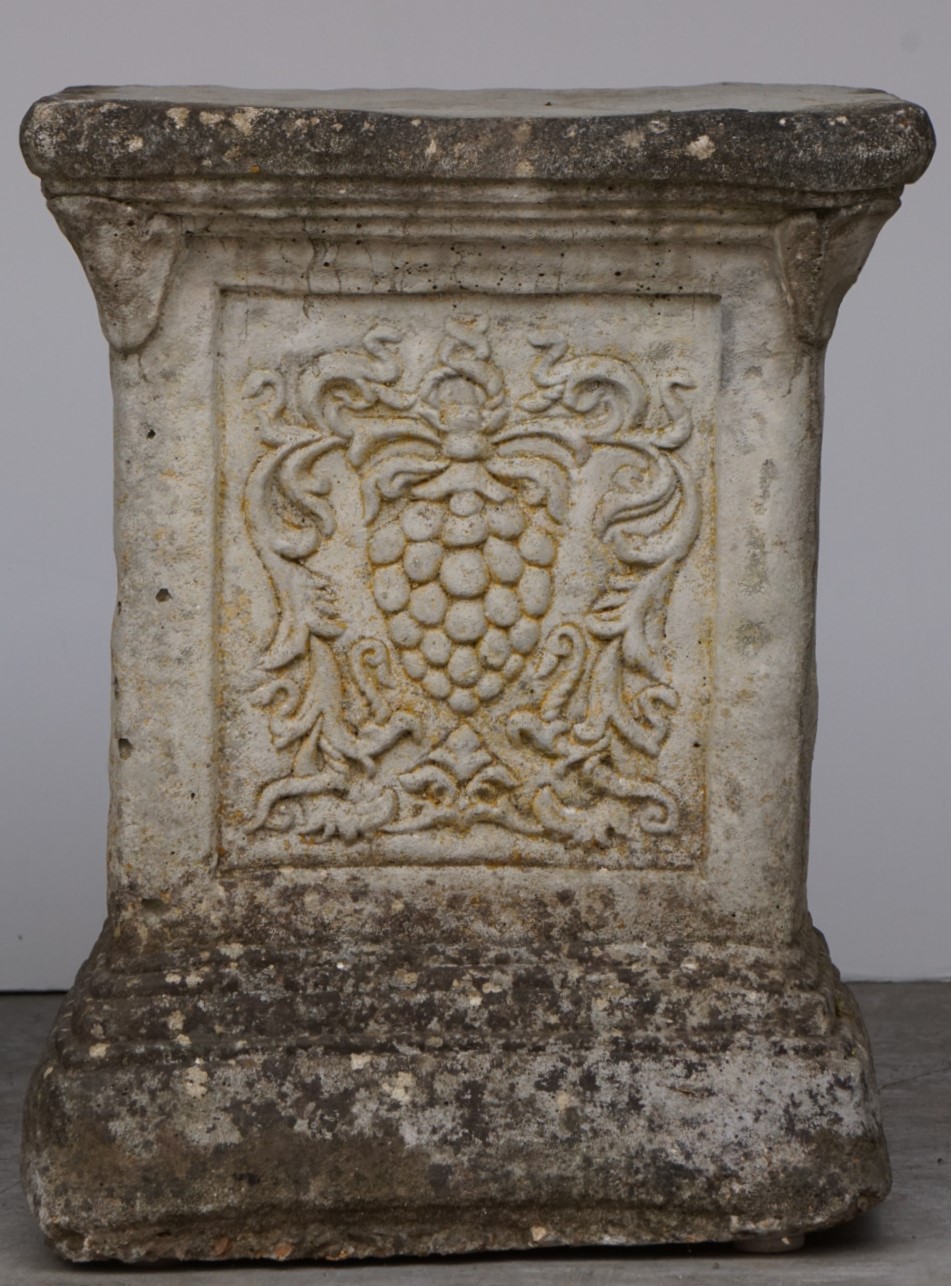 cc237_stone_pedestals_pair_38