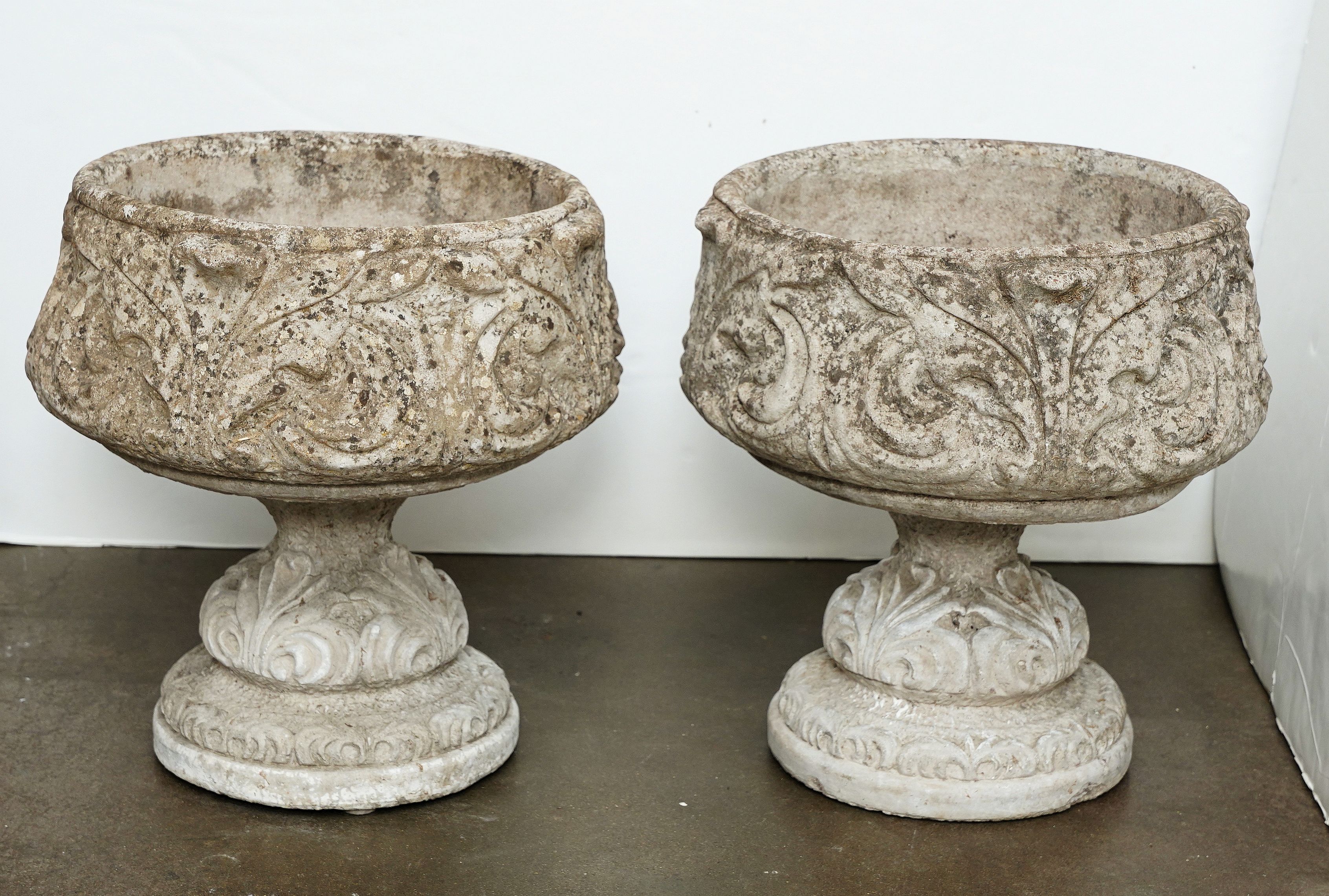 cc552_main1_garden_urns_2