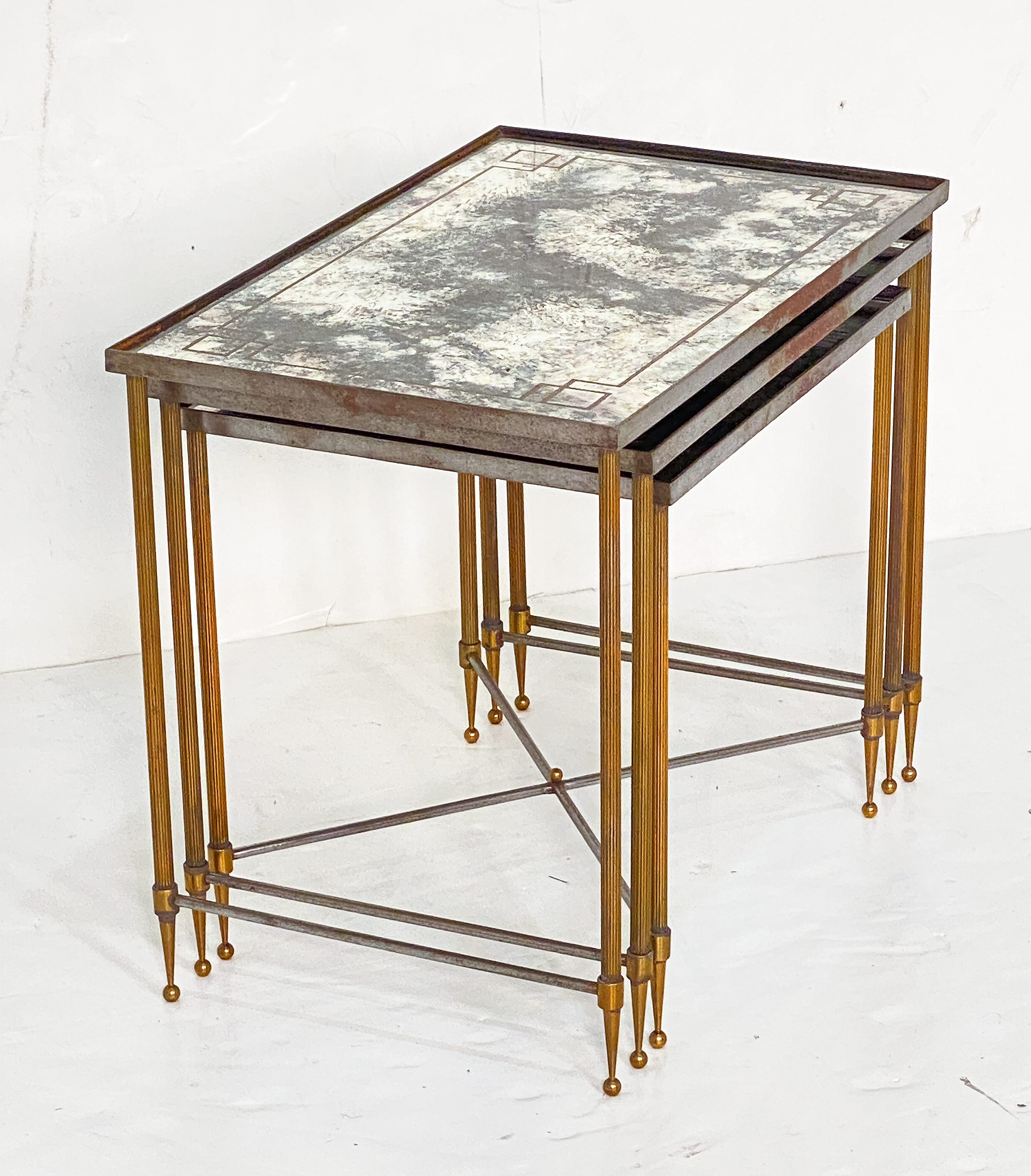 cc691_french_nesting_table_14
