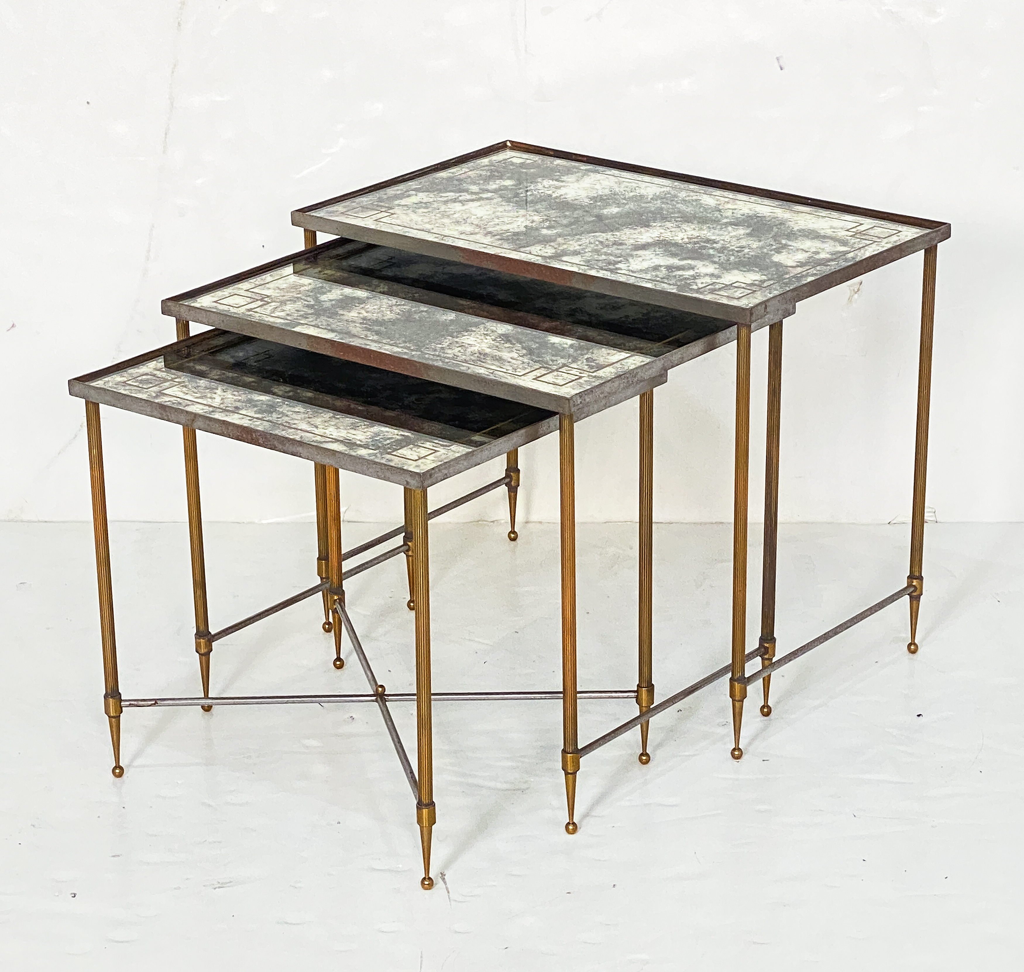 cc691_french_nesting_table_28