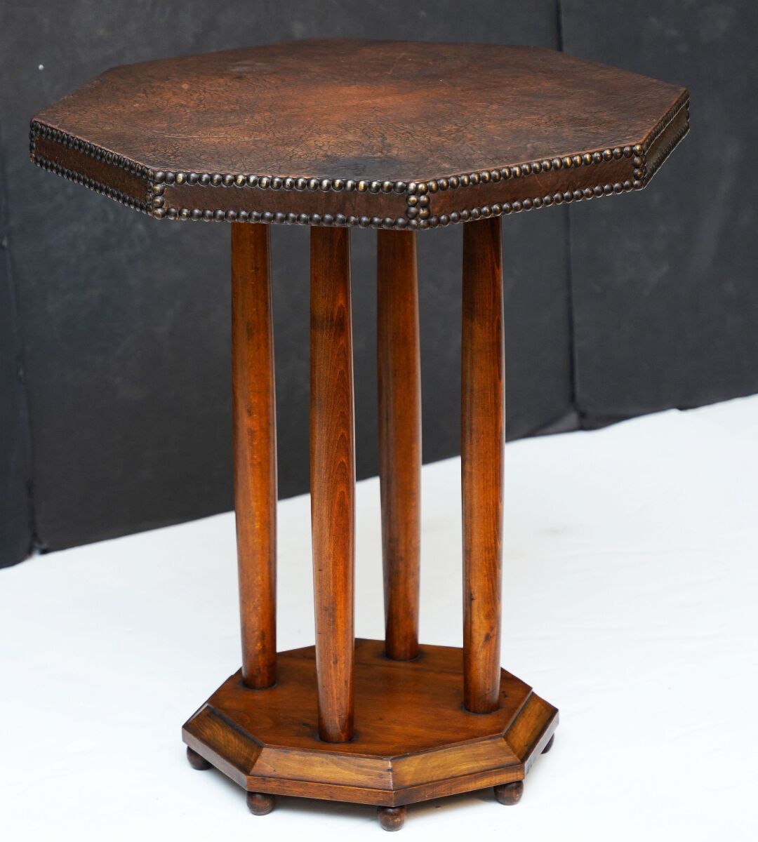 cc816_octagonal_bistro_table_15