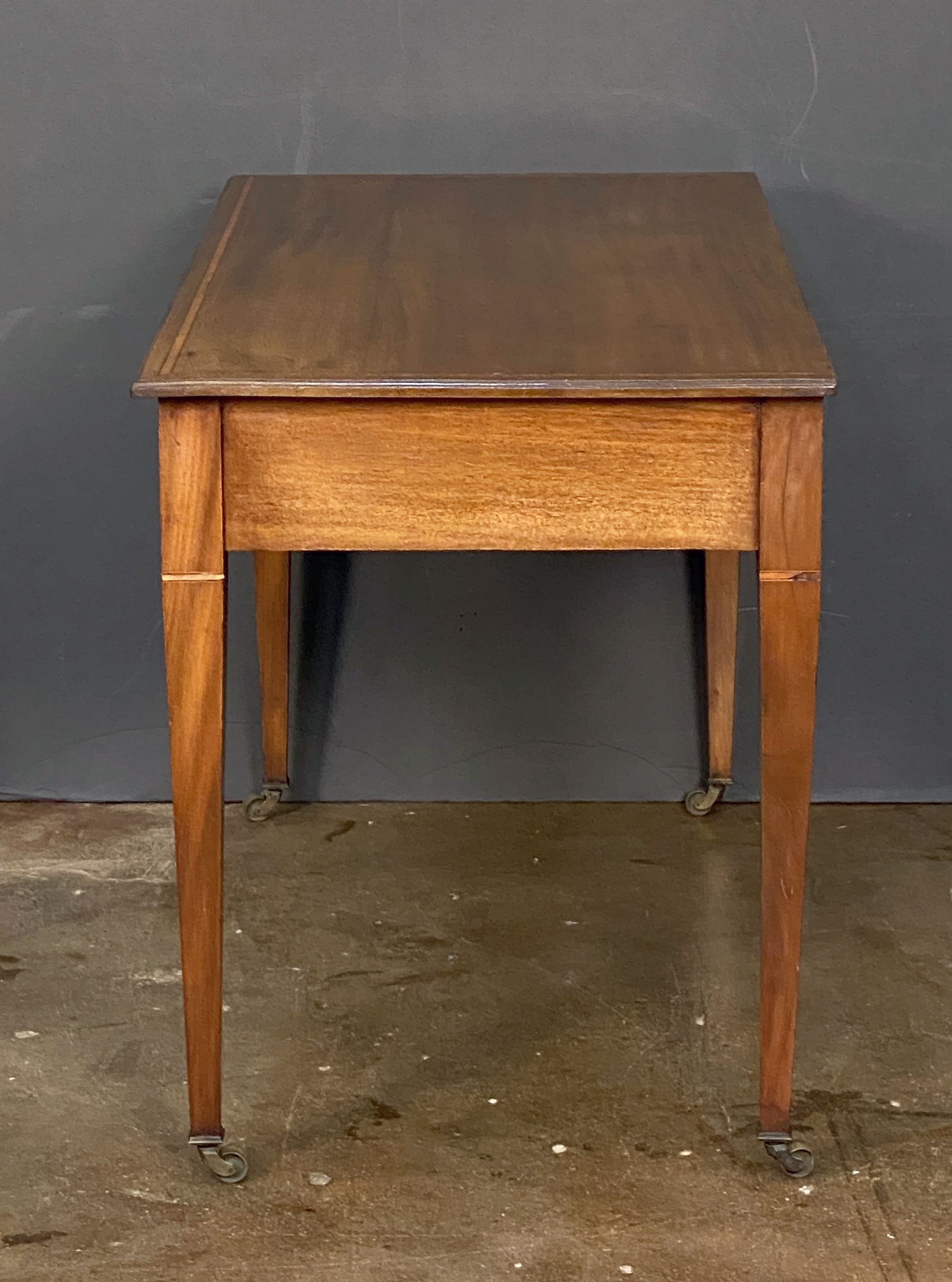 dd122_english_writing_table_of_inlaid_mahogany_60