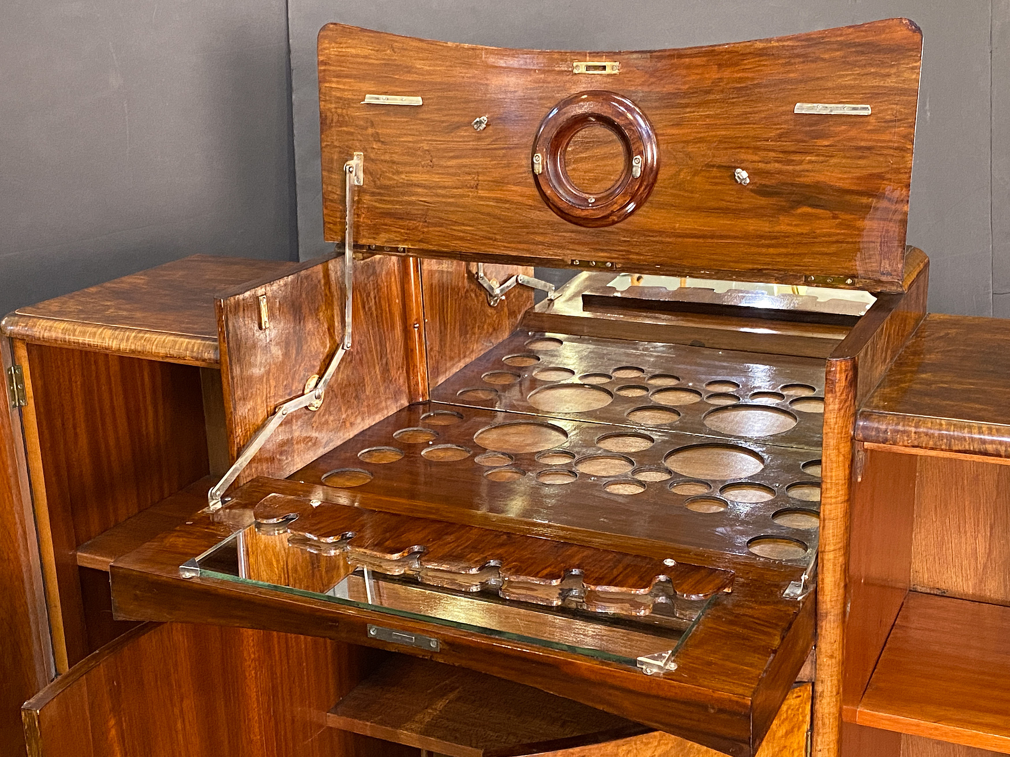 dd125_art_deco_cocktail_bar_19