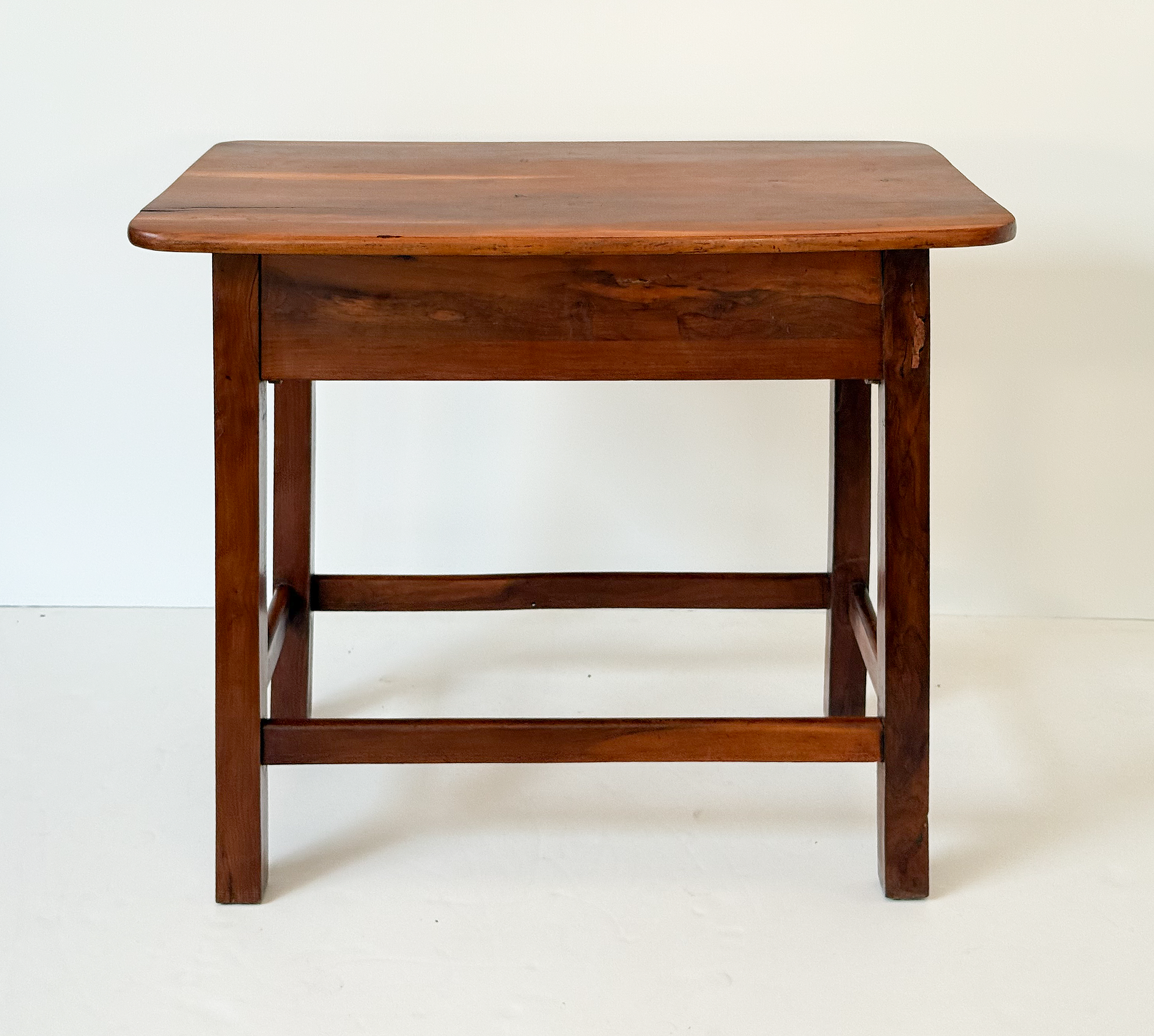 dd199_french_cherry_table_06