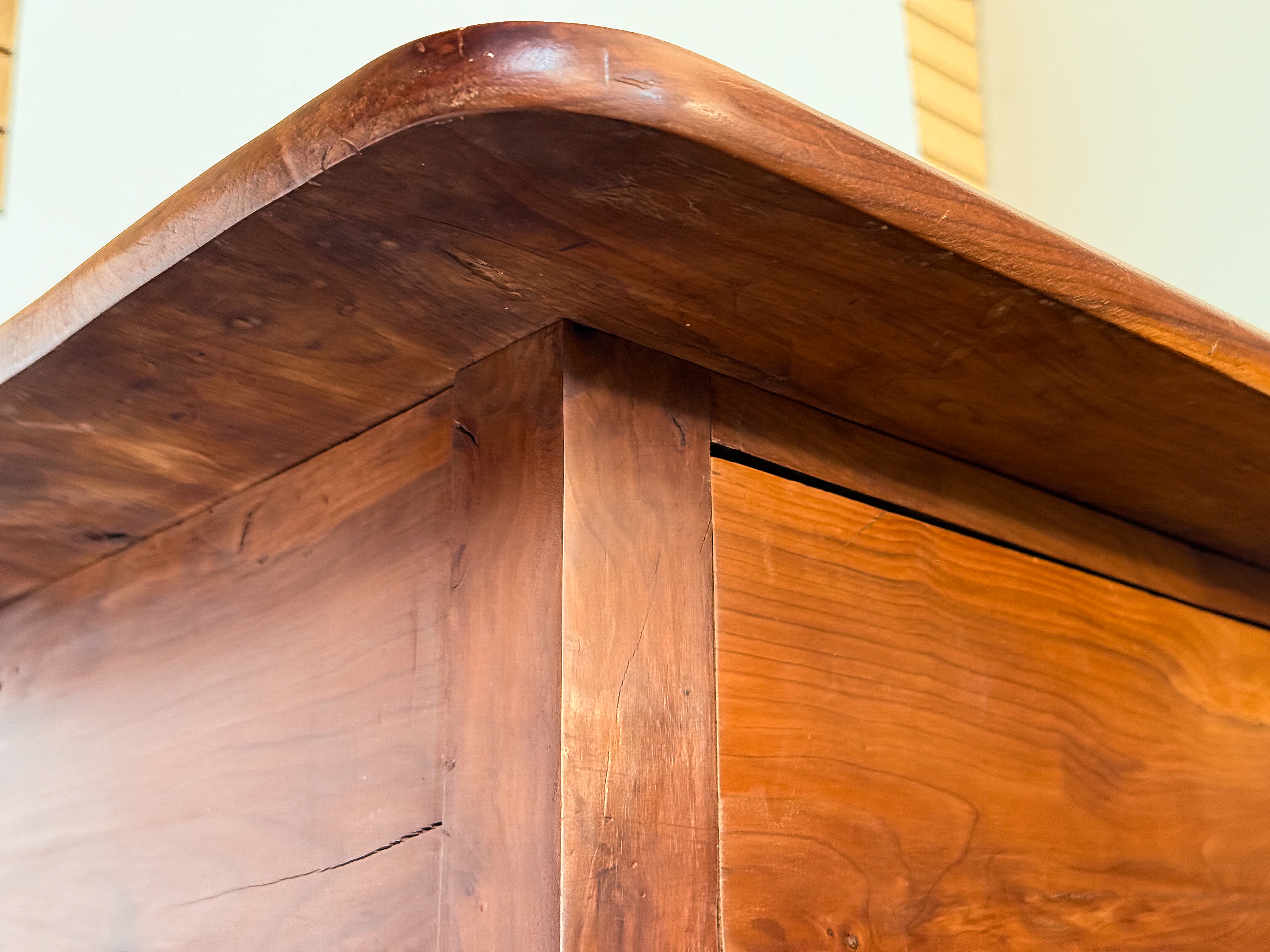 dd199_french_cherry_table_12