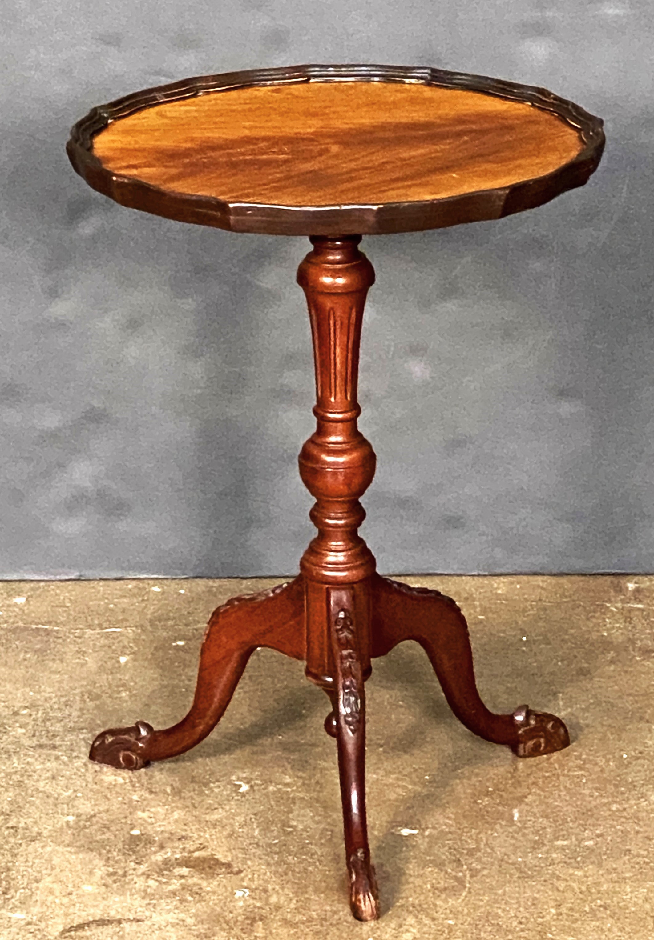 dd253_english_mahogany_wine_table_11