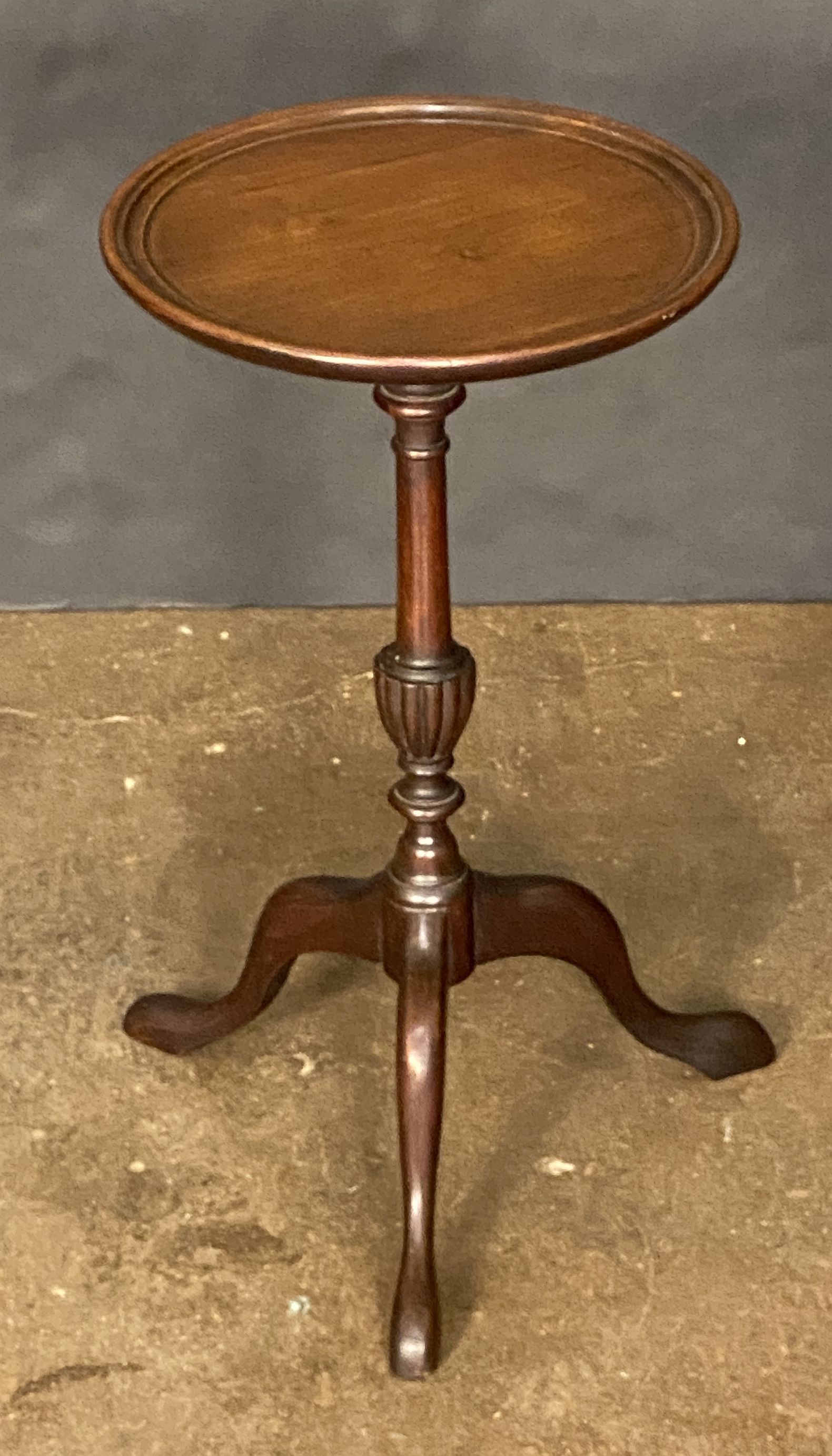 dd260_mahogany_wine_table_3_2130577331