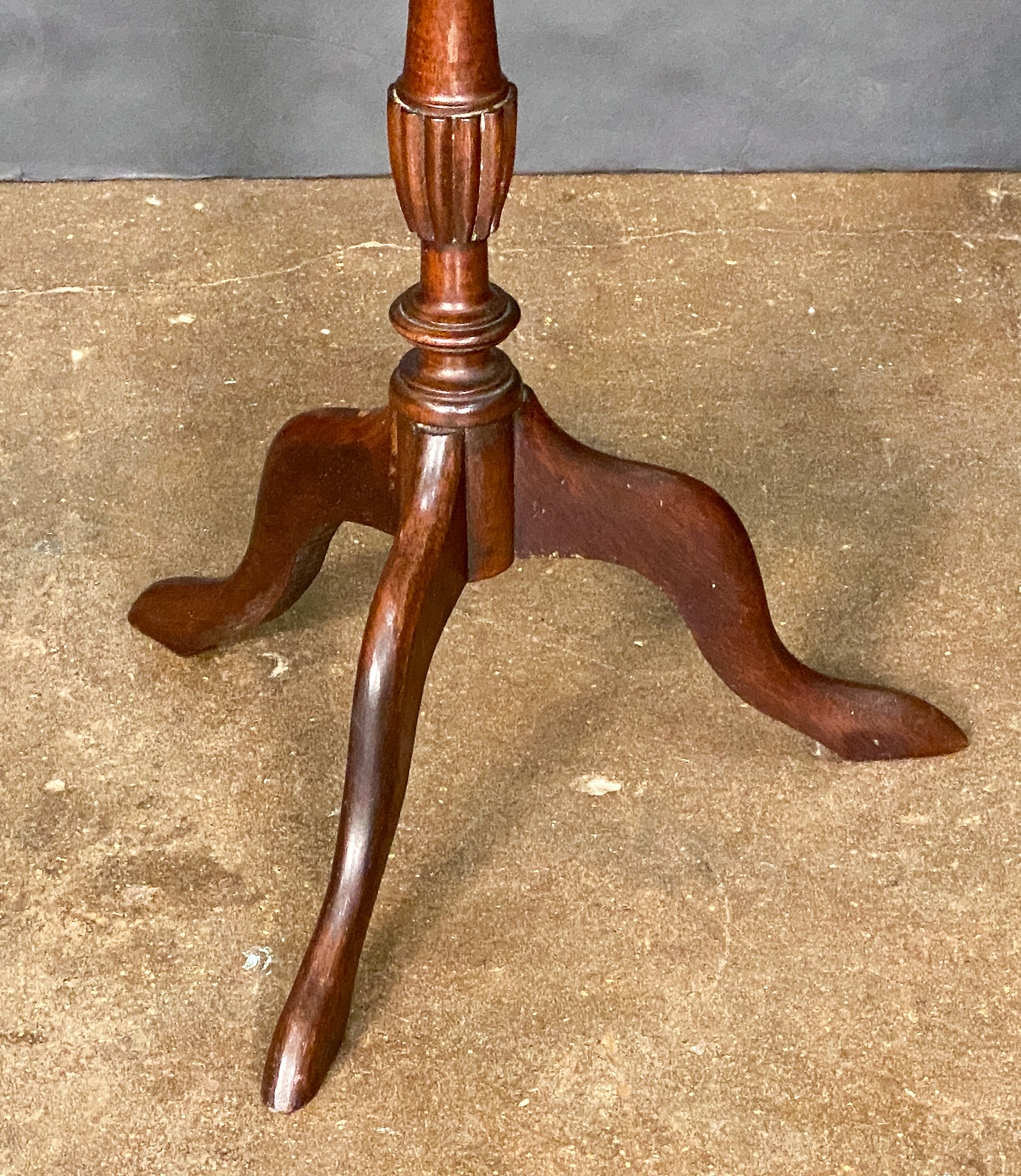 dd263_mahogany_wine_table_28