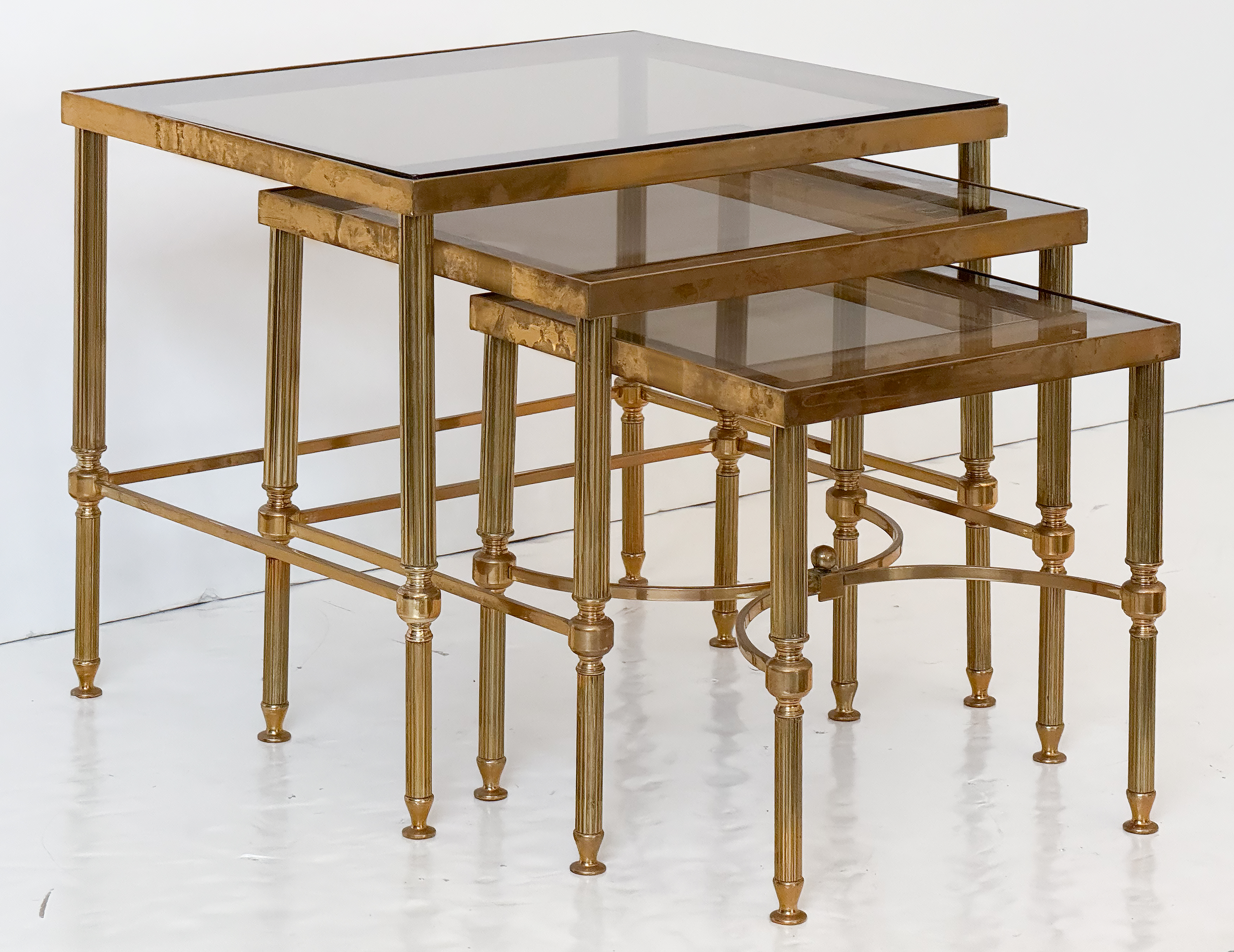 dd623_nesting_tables_003