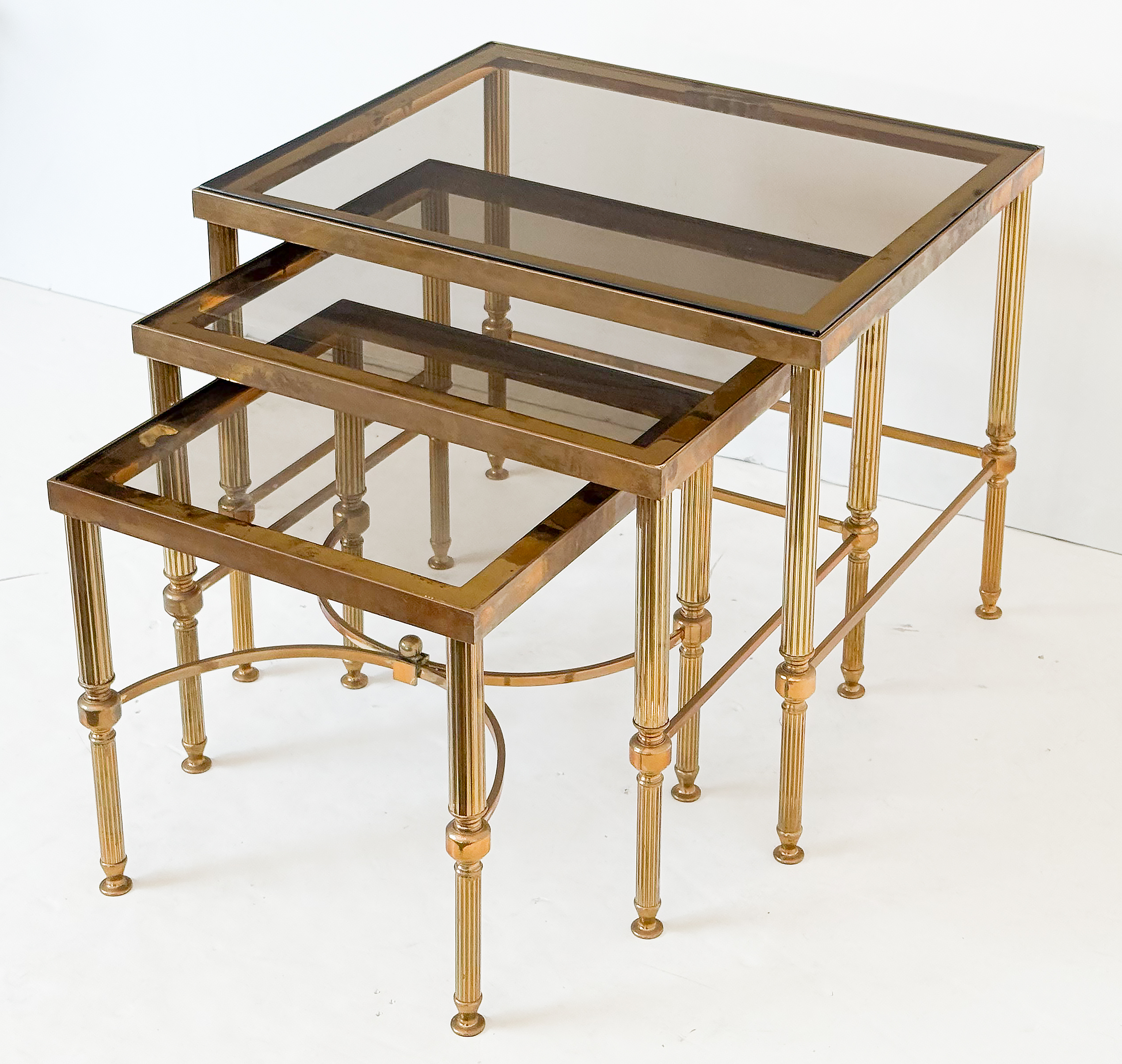 dd623_nesting_tables_004