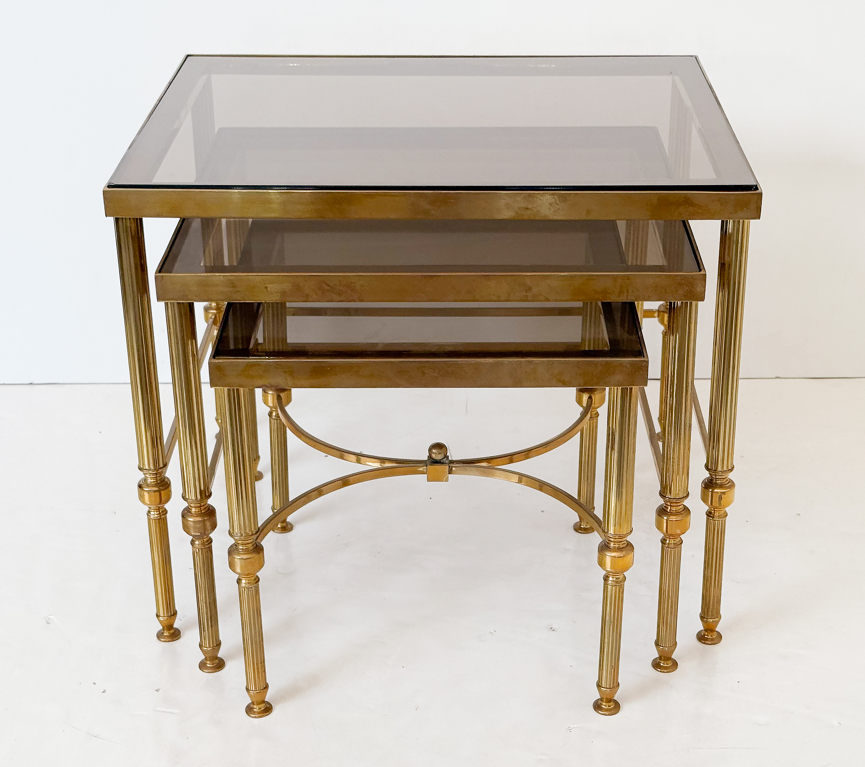 dd623_nesting_tables_014