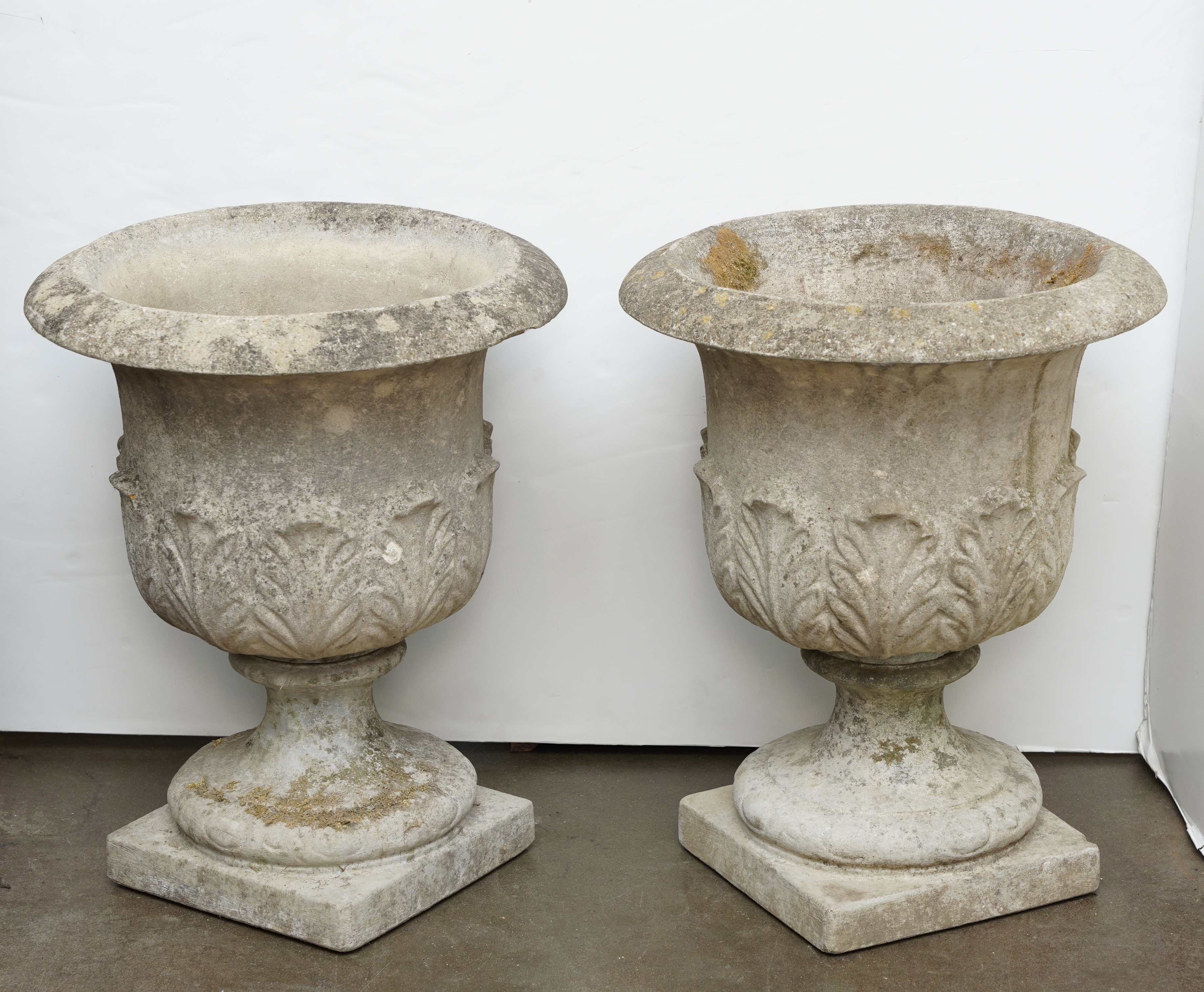 dd636_pair_of_reconstructed__stone_garden_urns__10_copy