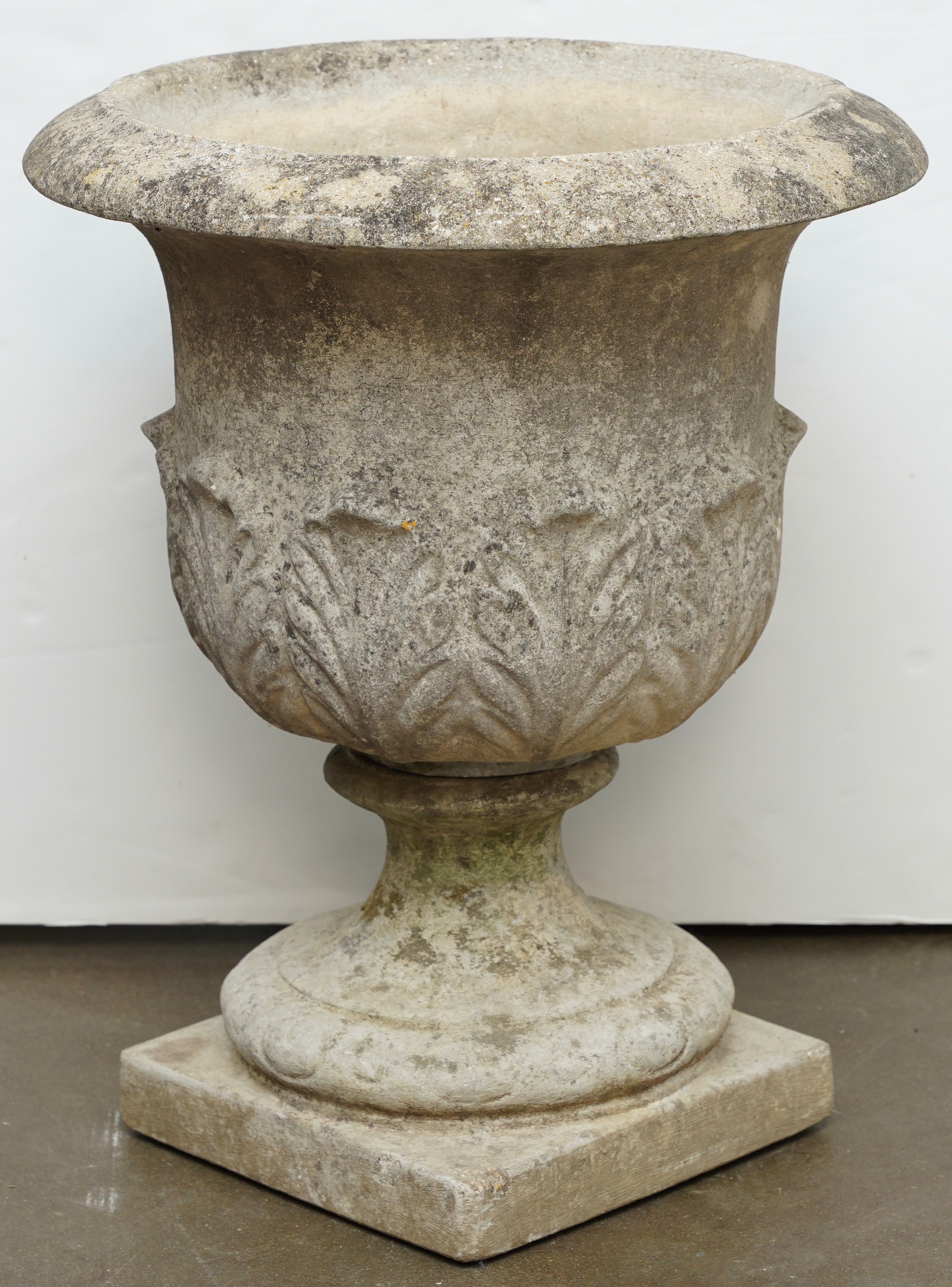 dd636_pair_of_reconstructed__stone_garden_urns__24_copy