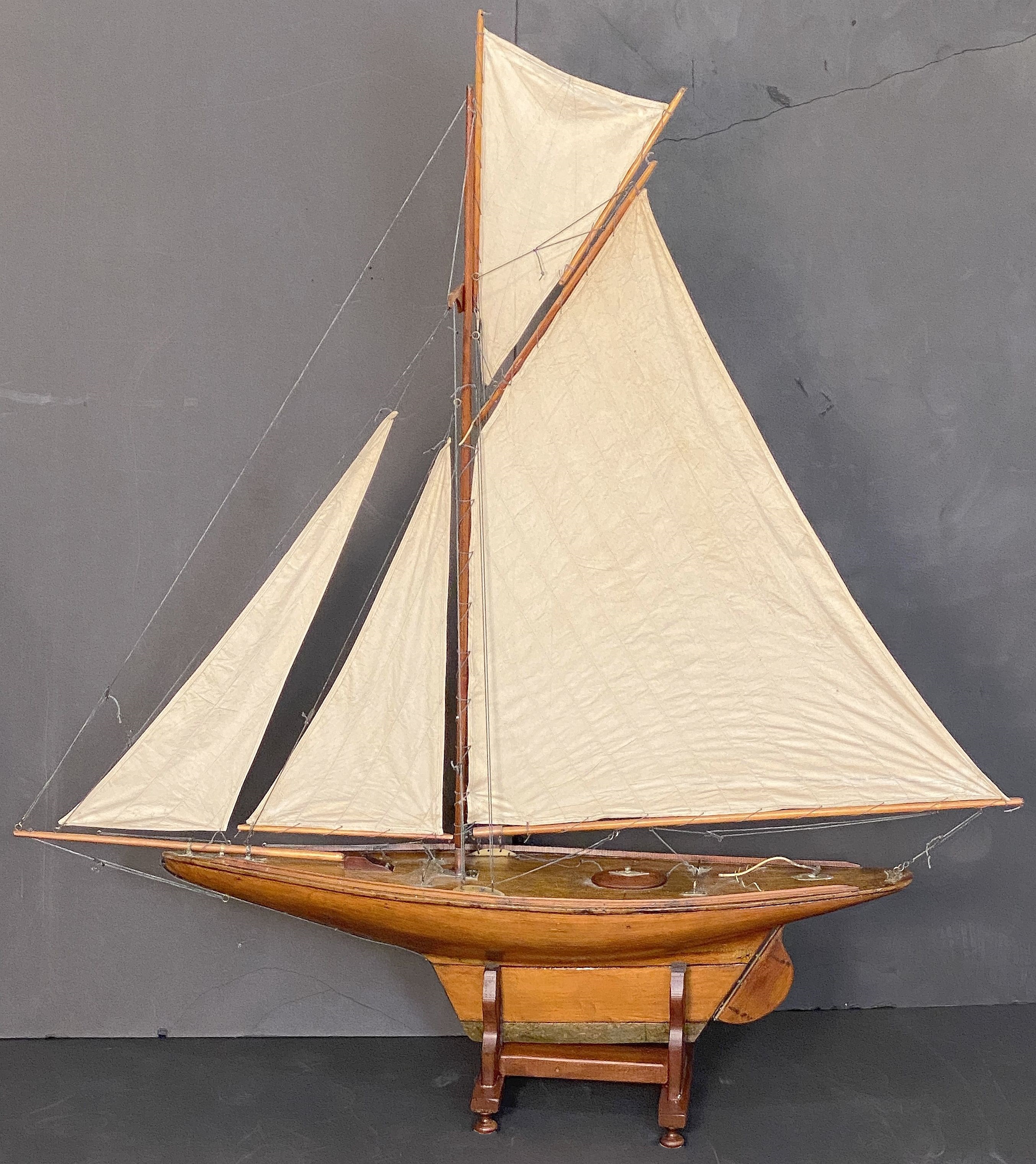 dd723_boat_model_l_e_a_d