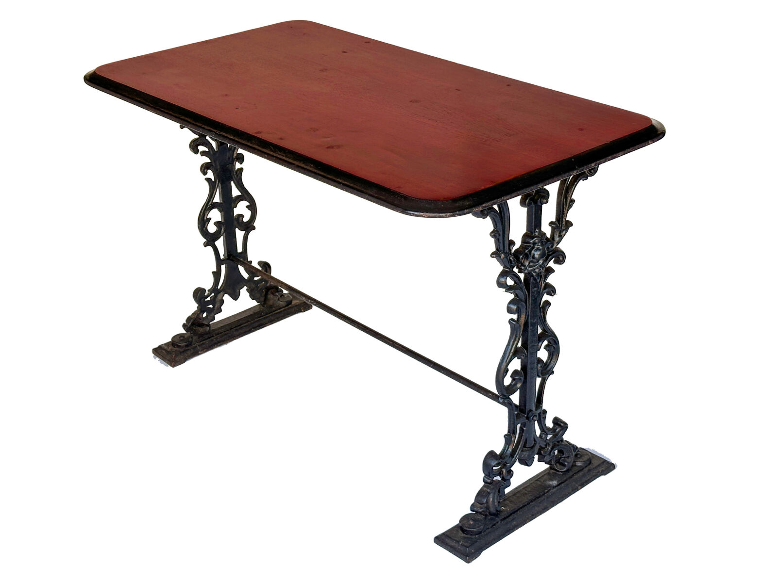ee006_bar-pub_table_2