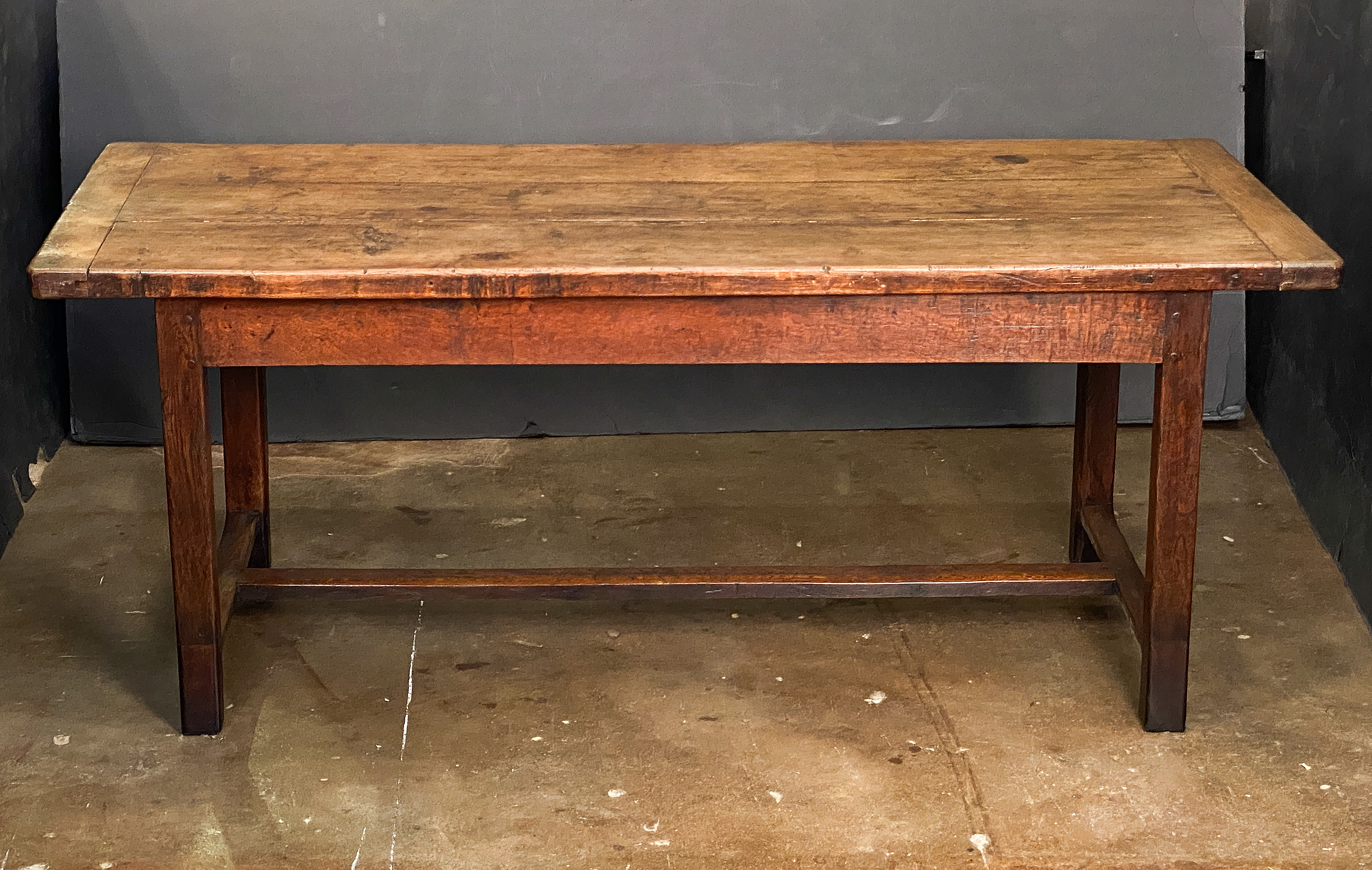 ee014_rectangular_table_02