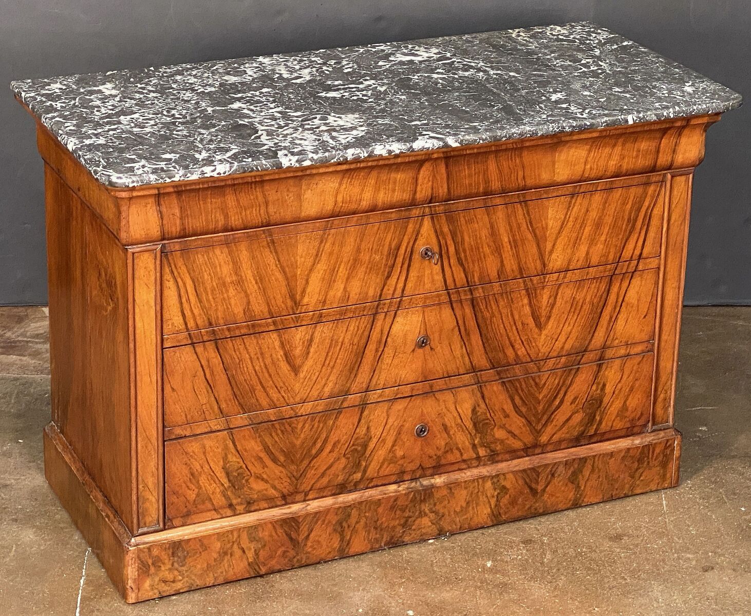 ee046_main_1_chest_with_marble_top_3_copy_1838867796