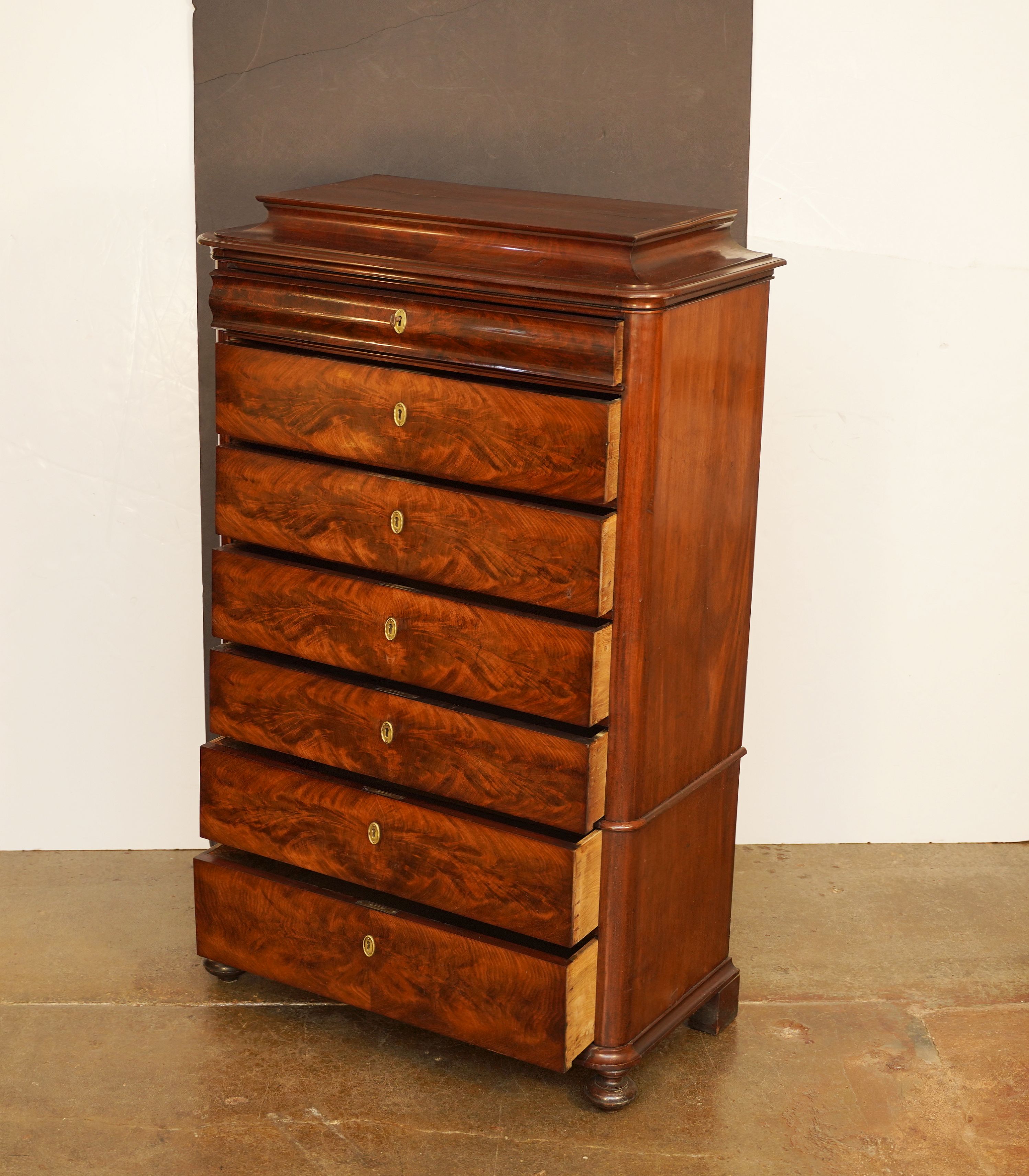 ee047_antique_century_tall_mahogany_chest_36