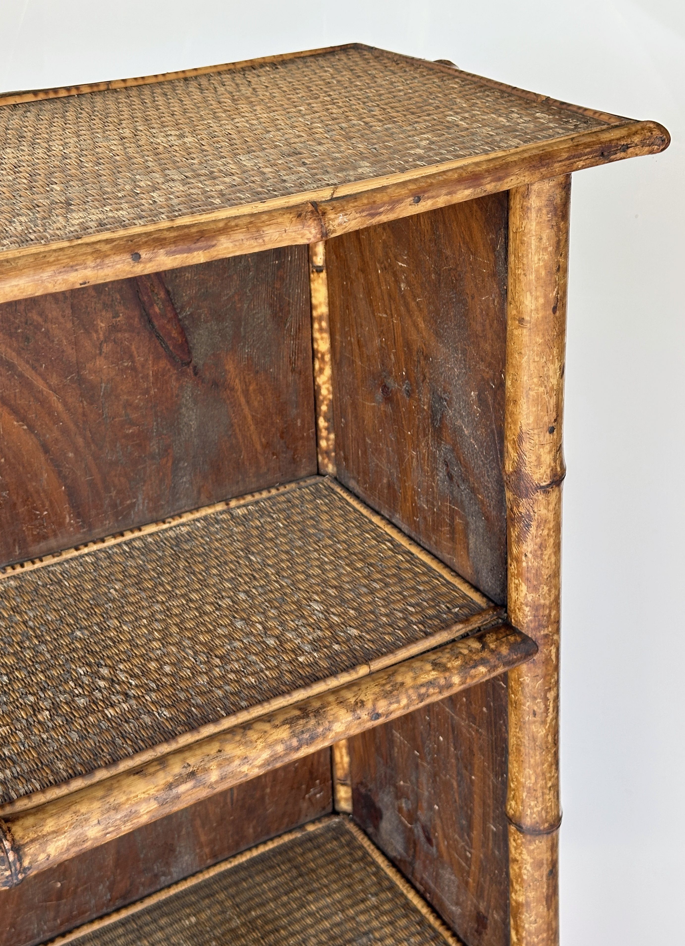 ee057_bamboo_bookcase_post_3