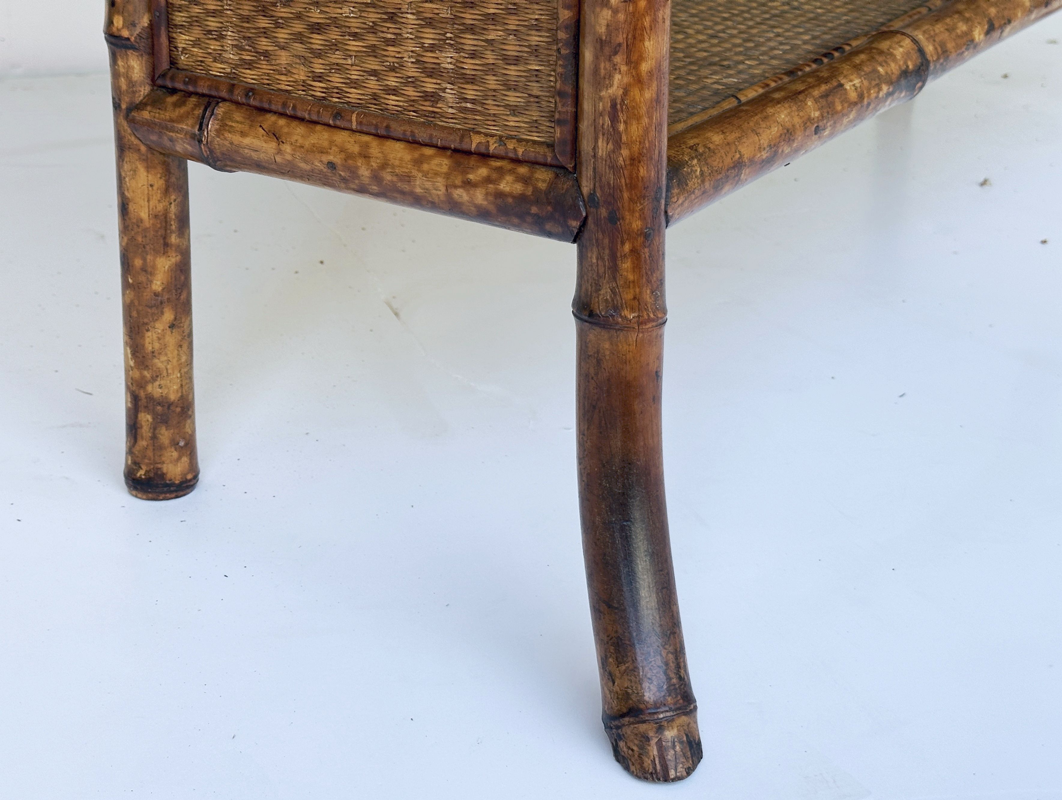 ee057_bamboo_bookcase_post_5