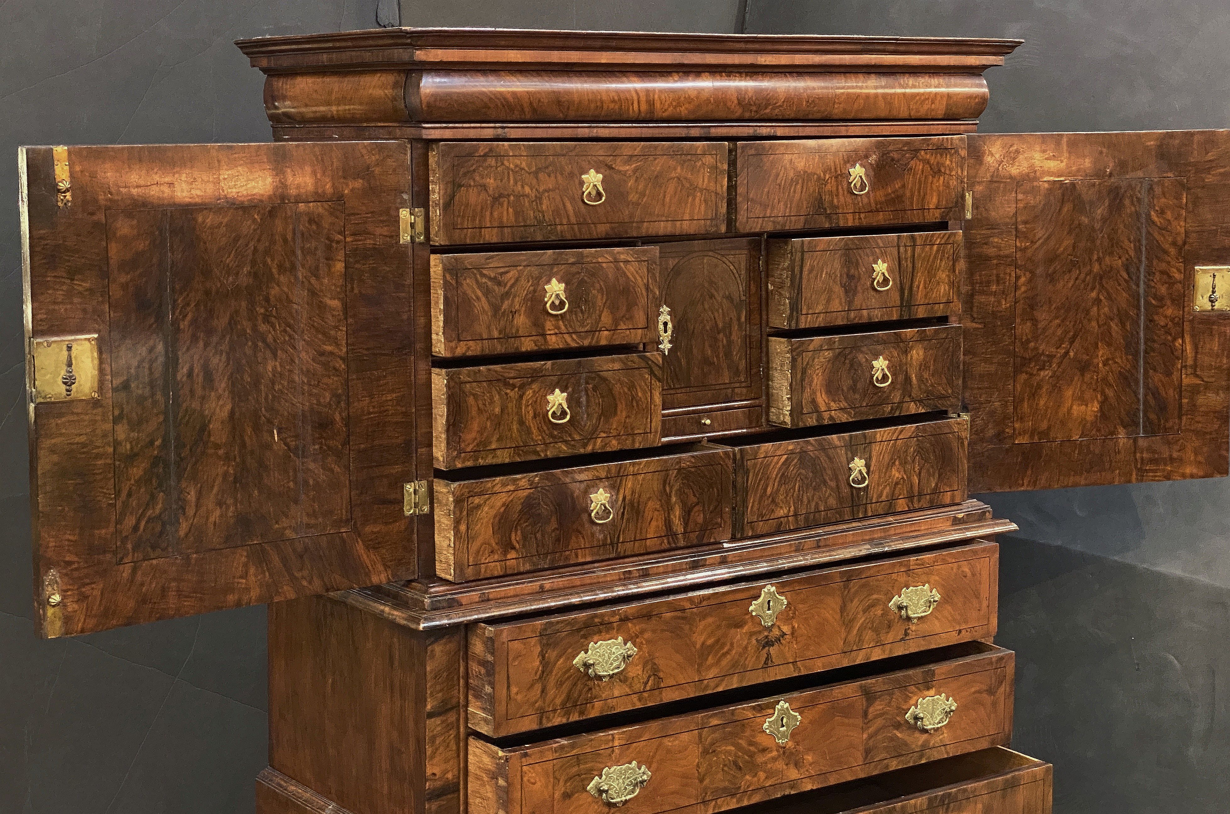 ee123_walnut_cabinet_on_chest_30_copy