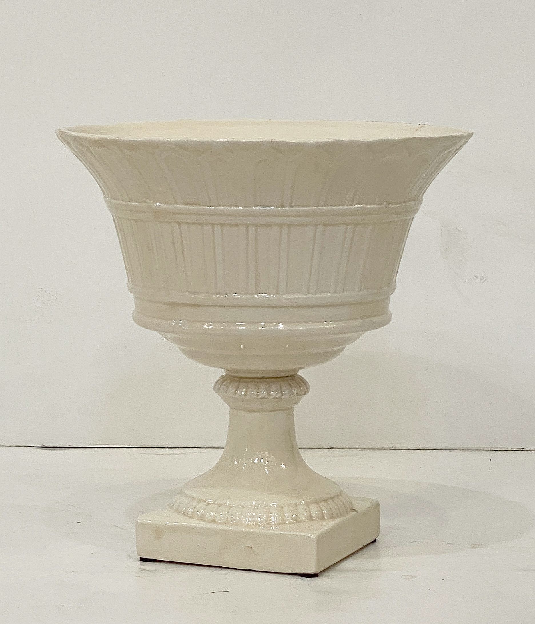 ee184_italian_white_ware_bowl_with_roses_19