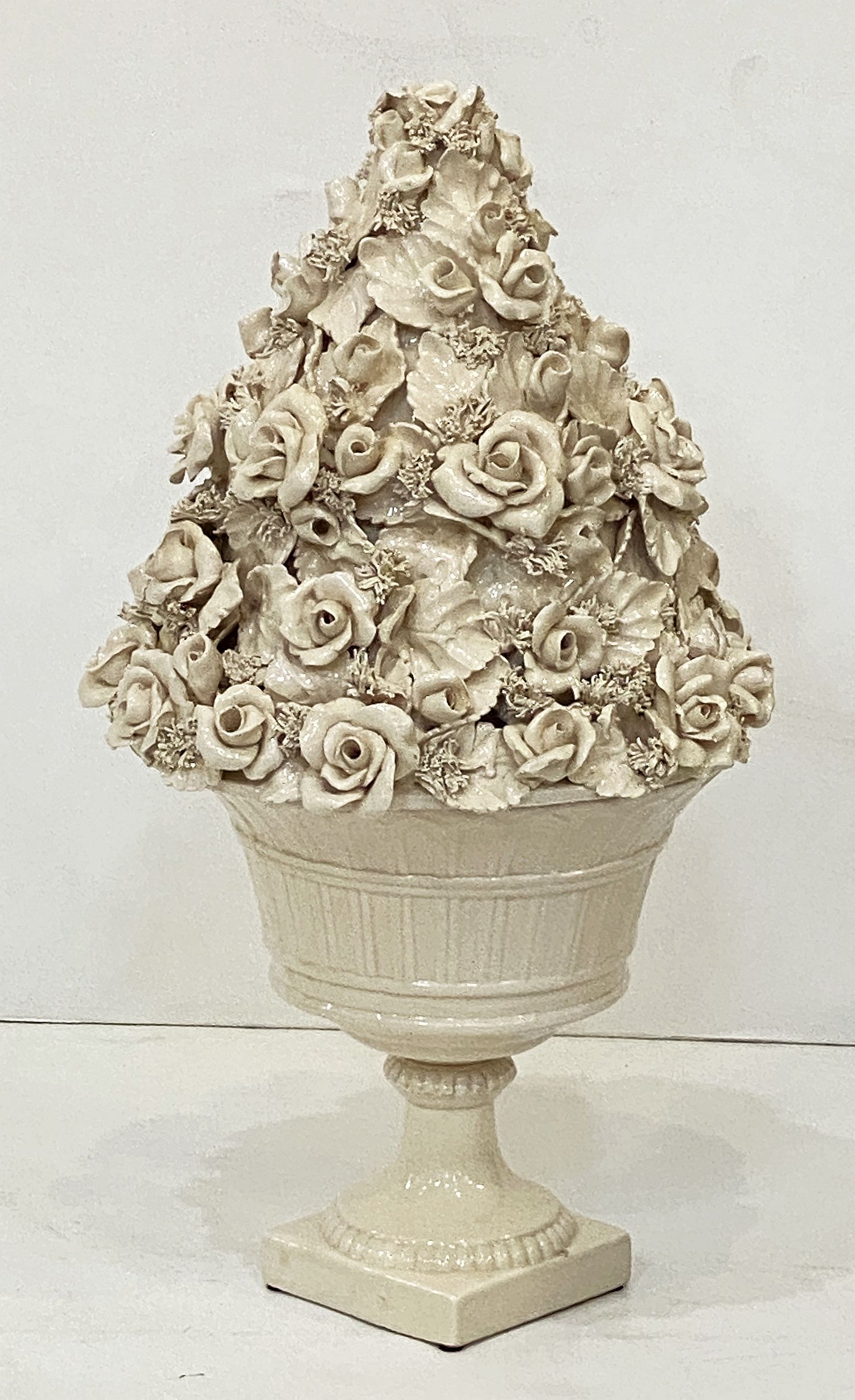 ee184_italian_white_ware_bowl_with_roses_3