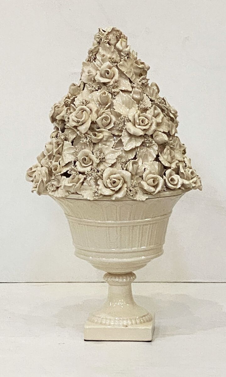 ee184_italian_white_ware_bowl_with_roses_8_main_maybe