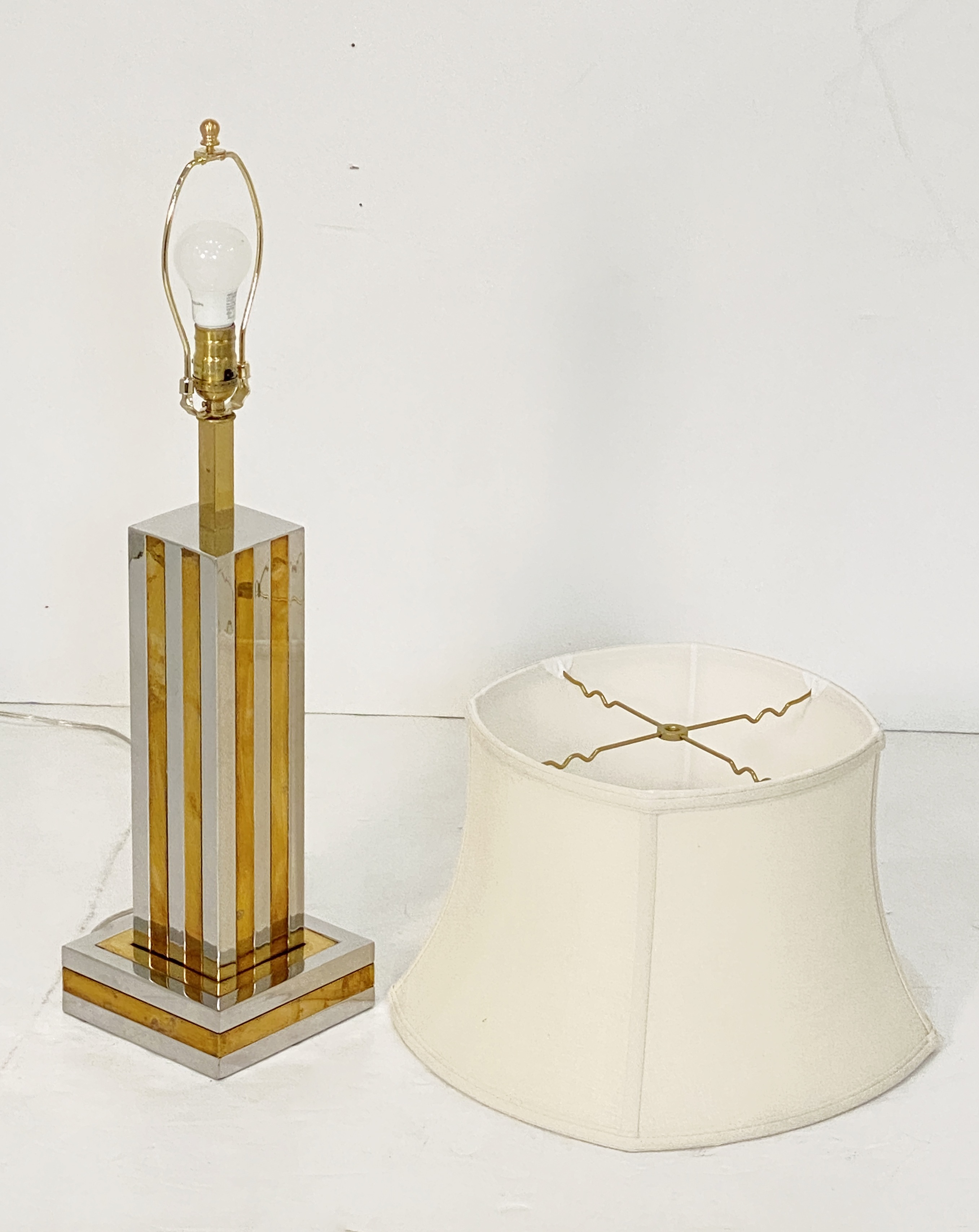 ee197_table_lamp_by_romeo_rega_16_1869611831