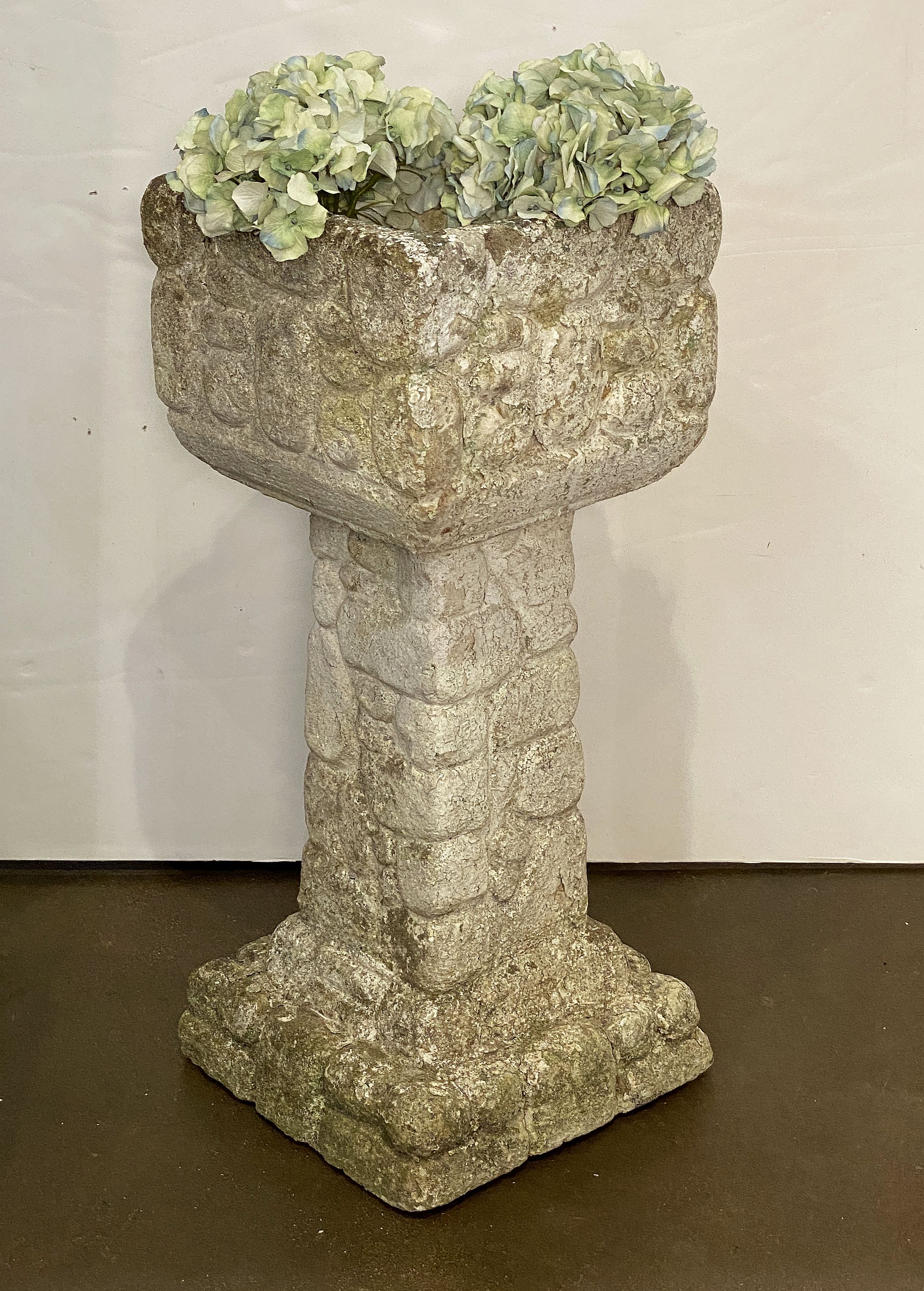 ee512_garden_stone_planter_by_phone_20