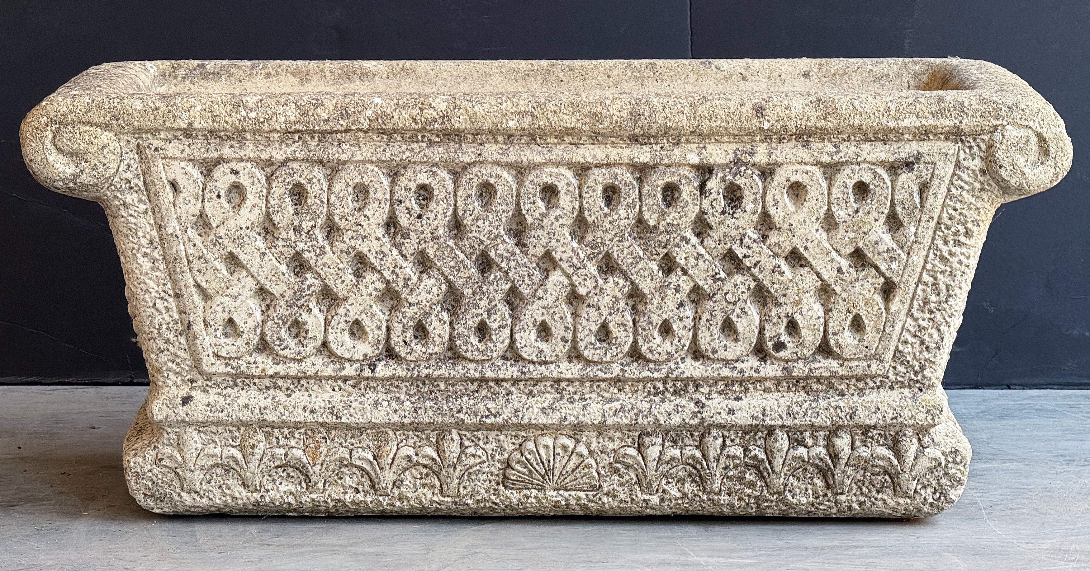 ee516_cotswold_trough_010