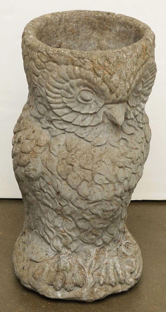 ee532_main2_english_garden_stone_owl_planter_l_e_a_d_-_copy