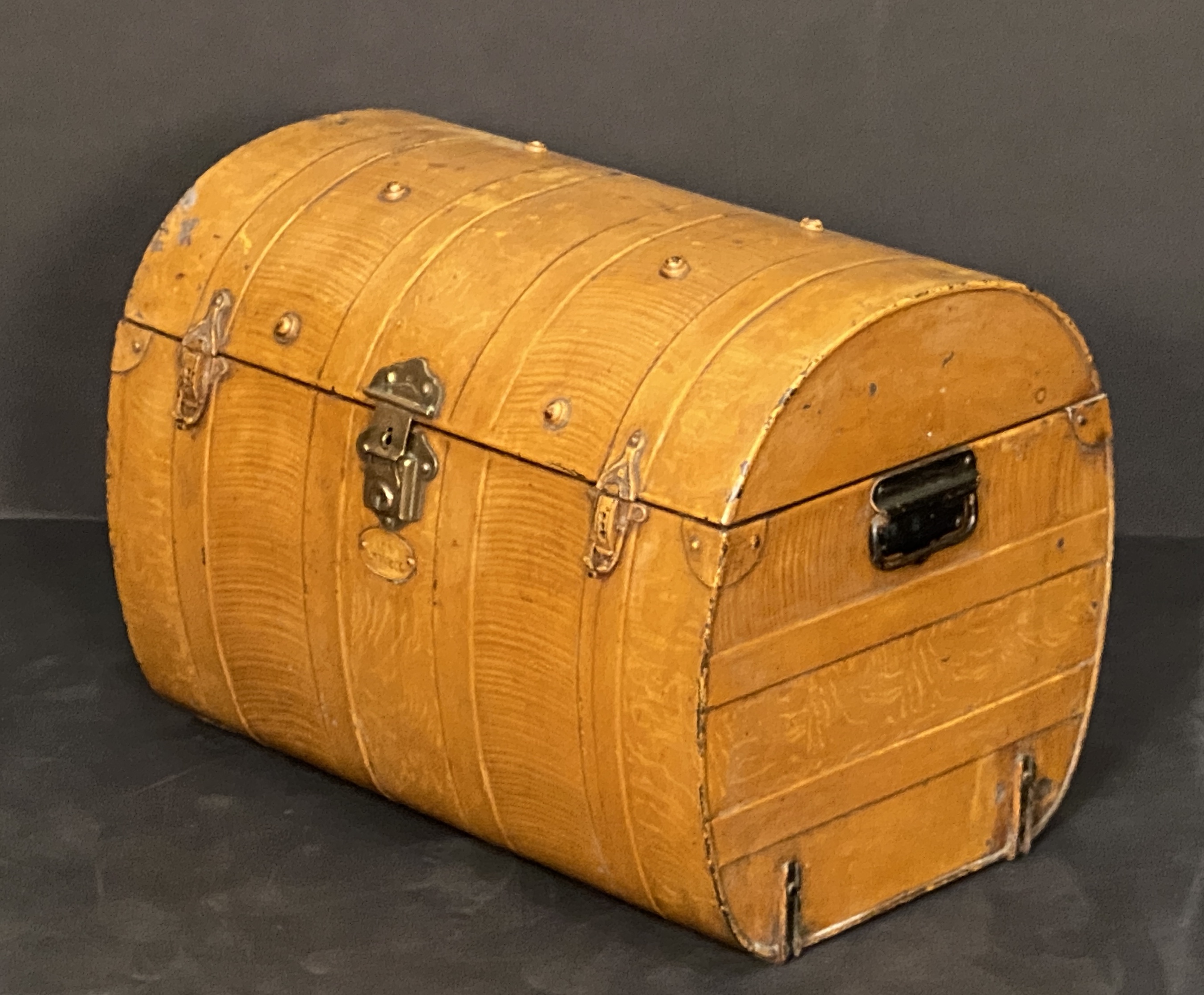 ee647_tin_trunk_16_copy