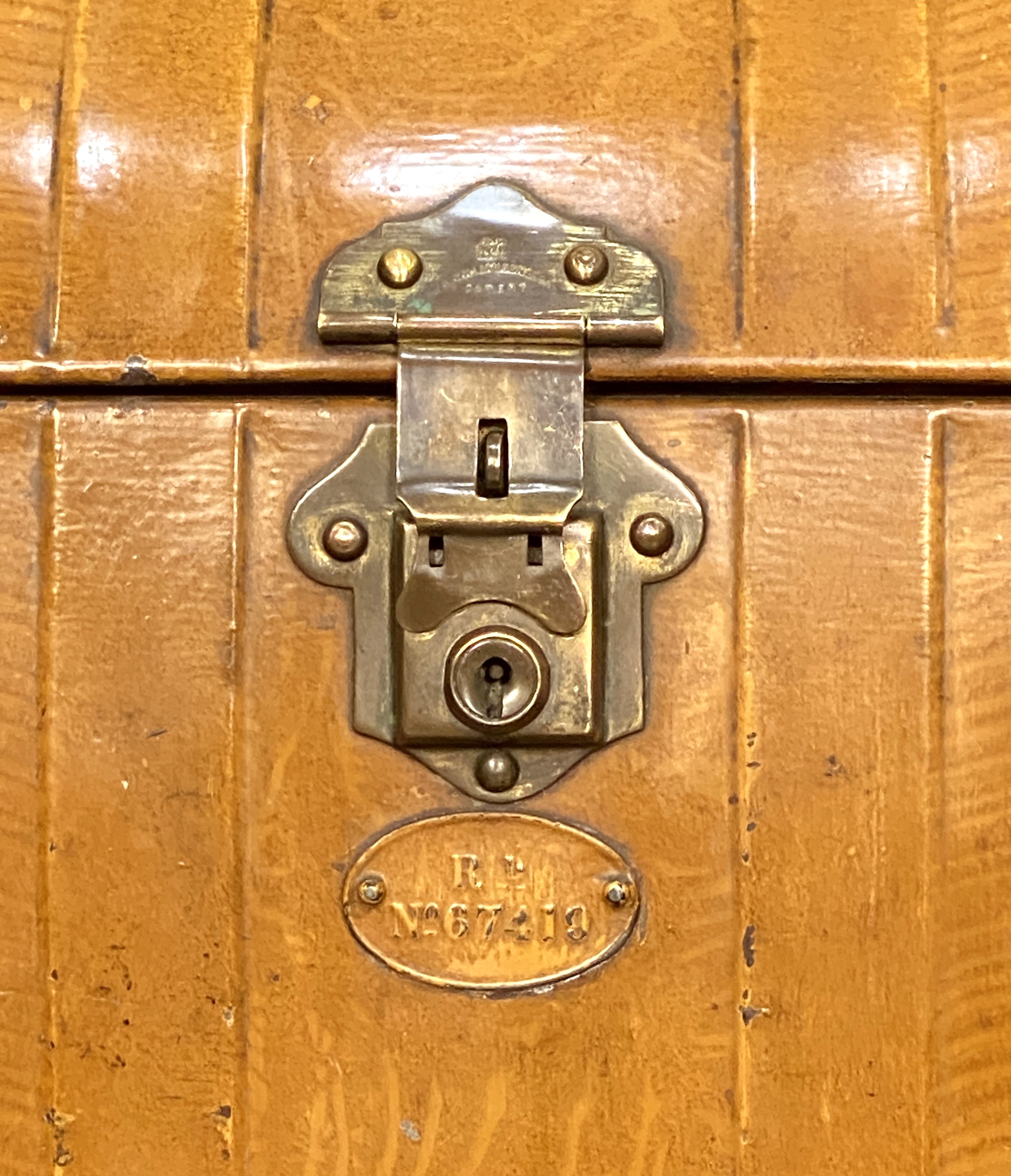 ee647_tin_trunk_33_copy