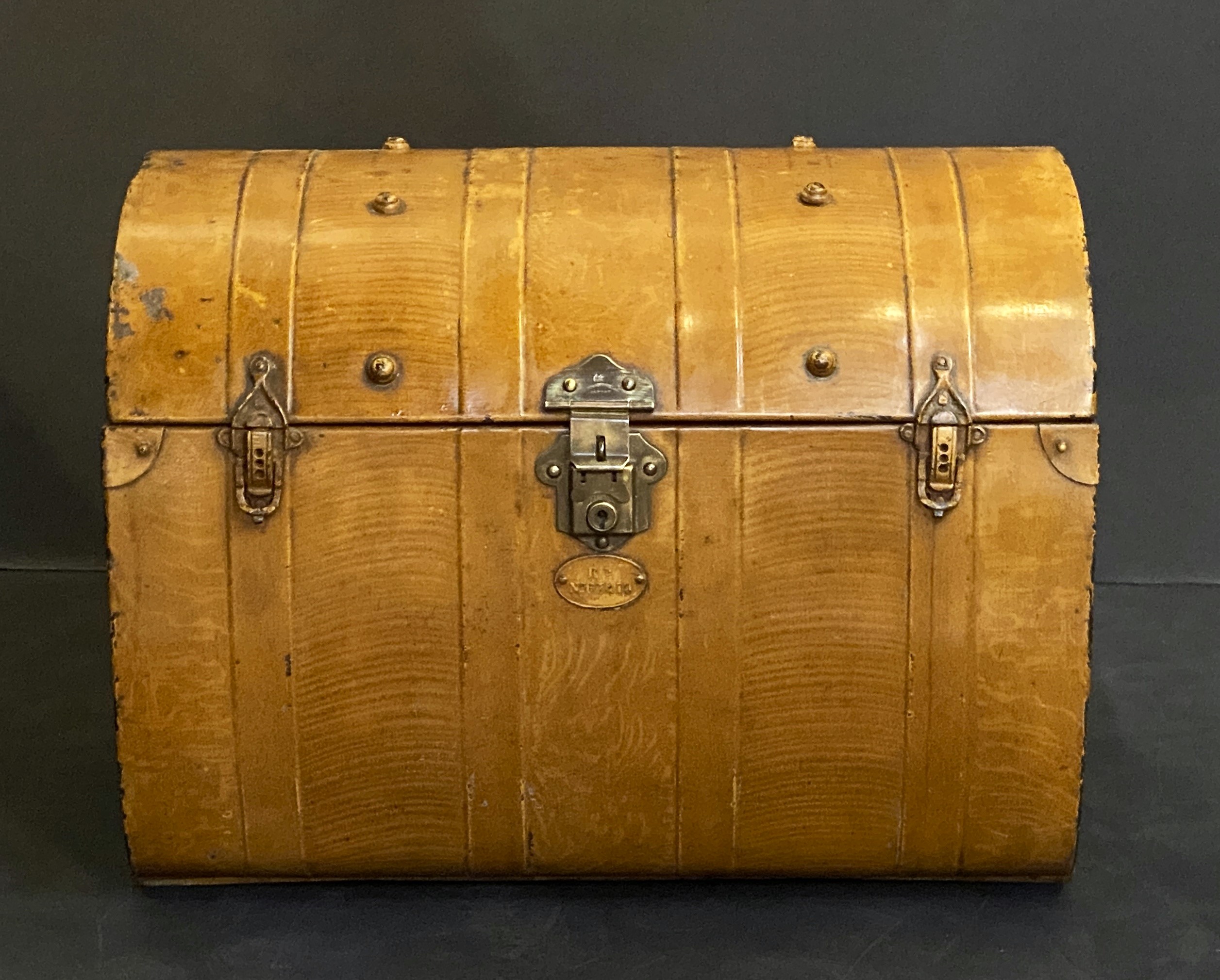 ee647_tin_trunk_37_copy