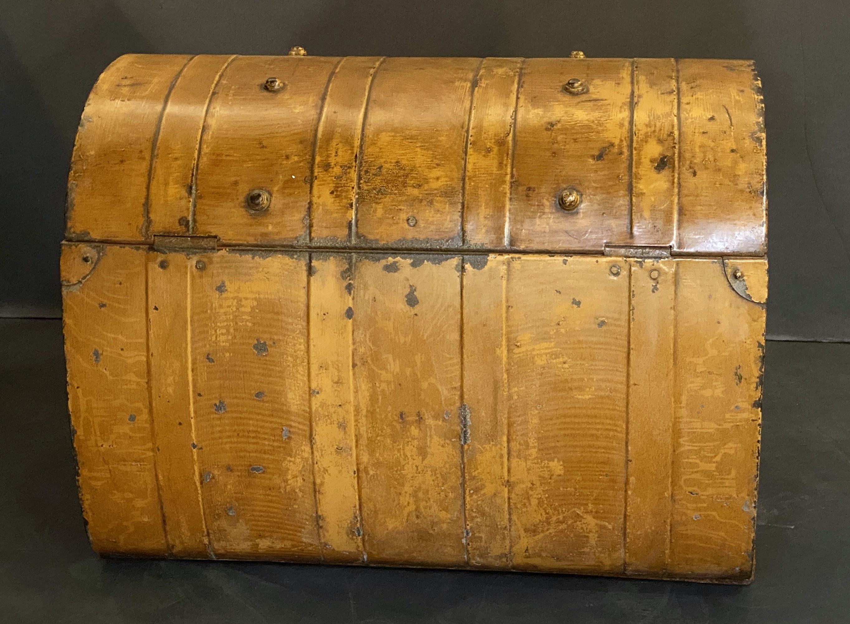ee647_tin_trunk_39_copy