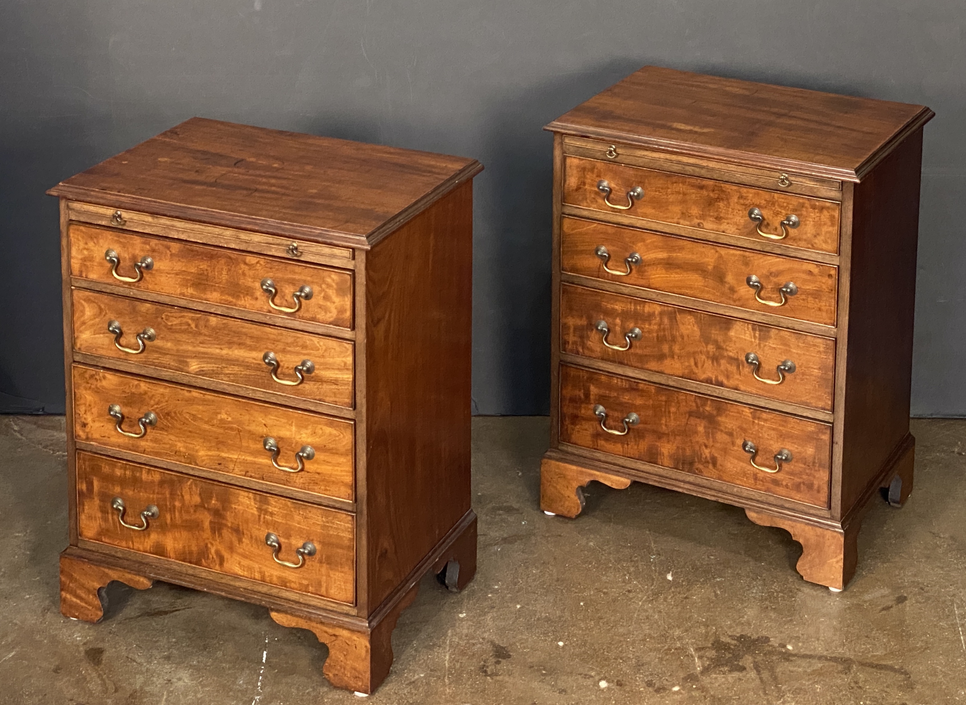 ee650_pair_of_bachelor_chests_20_copy