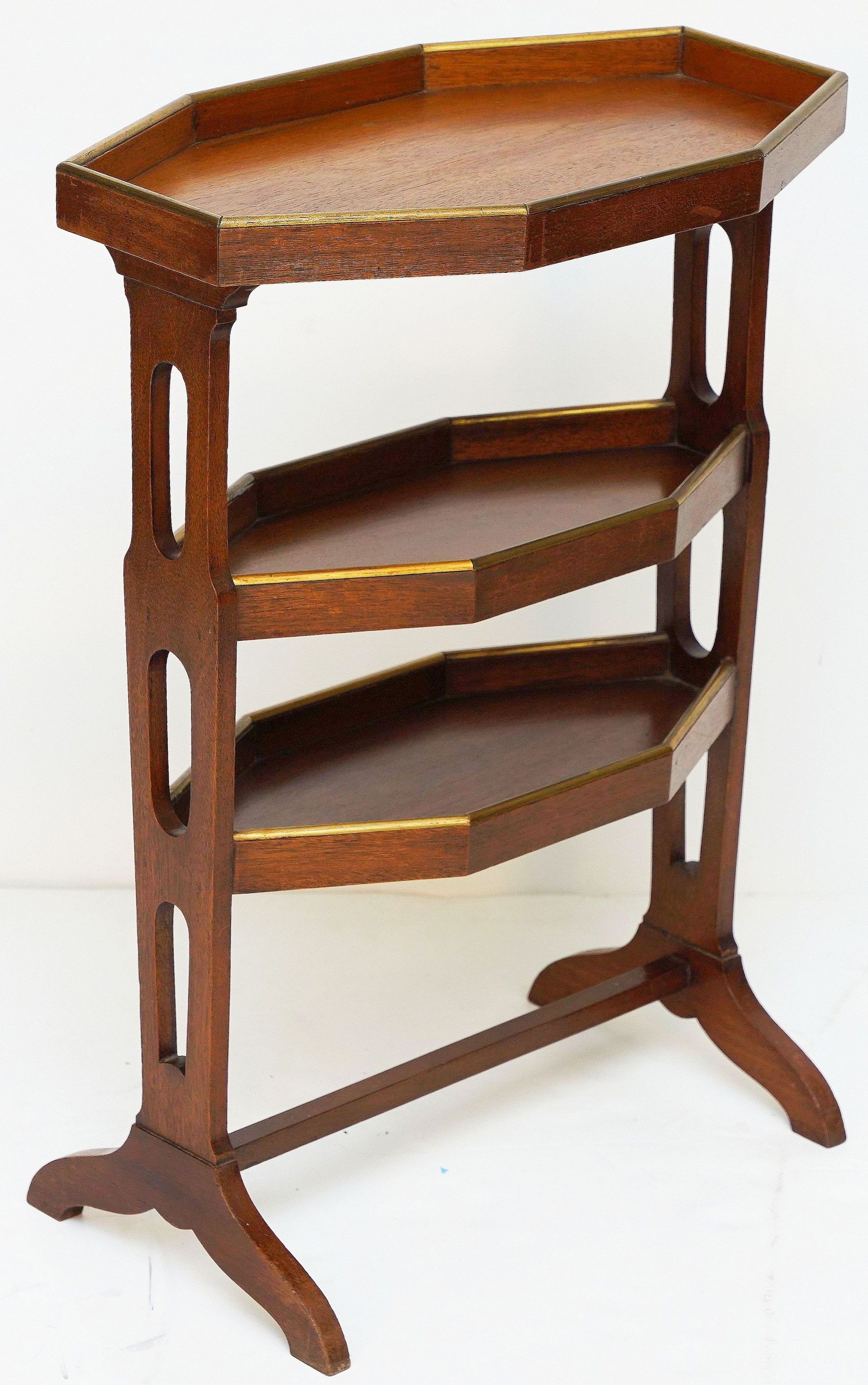 ee685_french_mahogany_side_table_merge_2