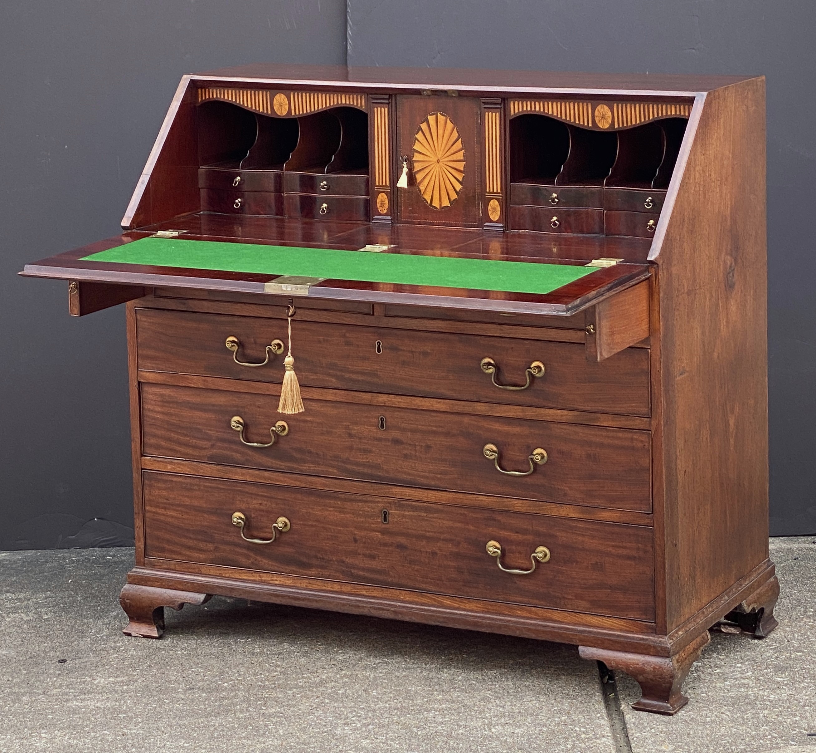ee705_chest_80