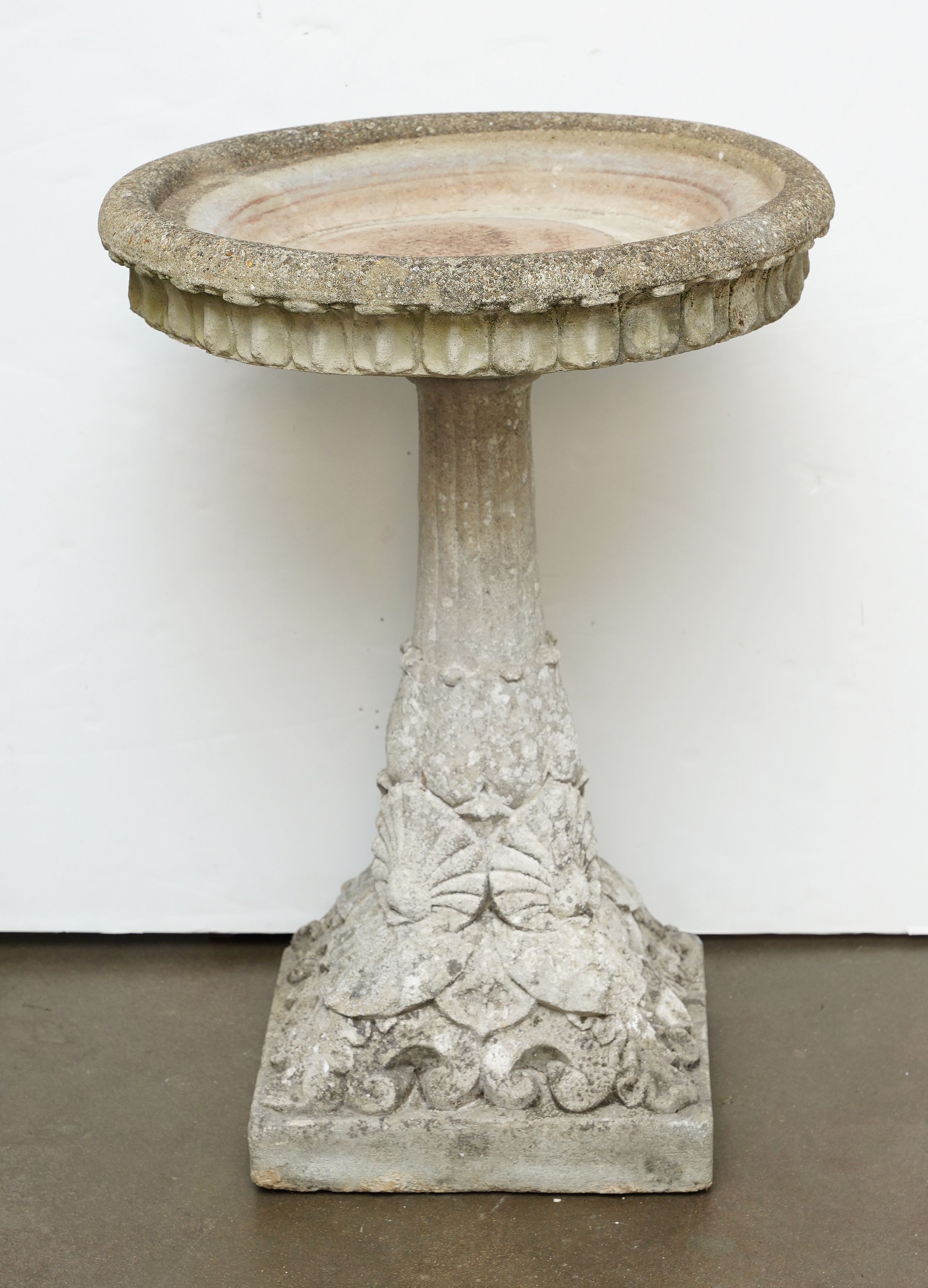 ee738_garden_stone_bird_bath_with_shells_by_camera_11