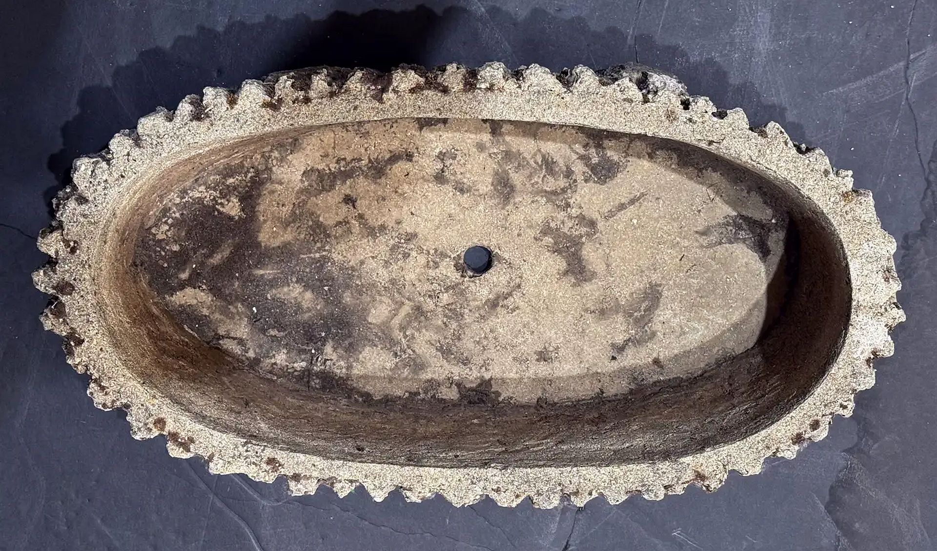 ee748_1_oval_stone_planter_13_copy_master