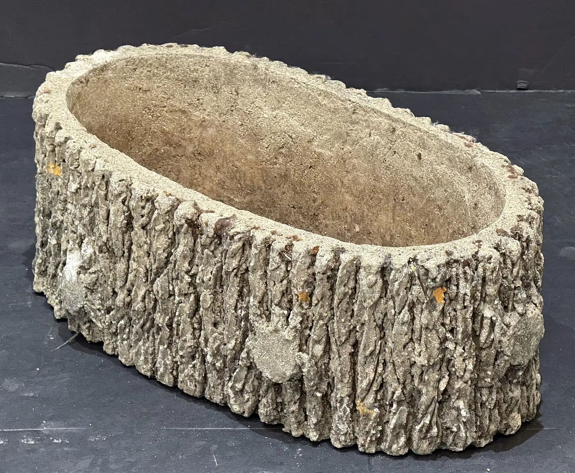 ee748_1_oval_stone_planter_5_copy_master