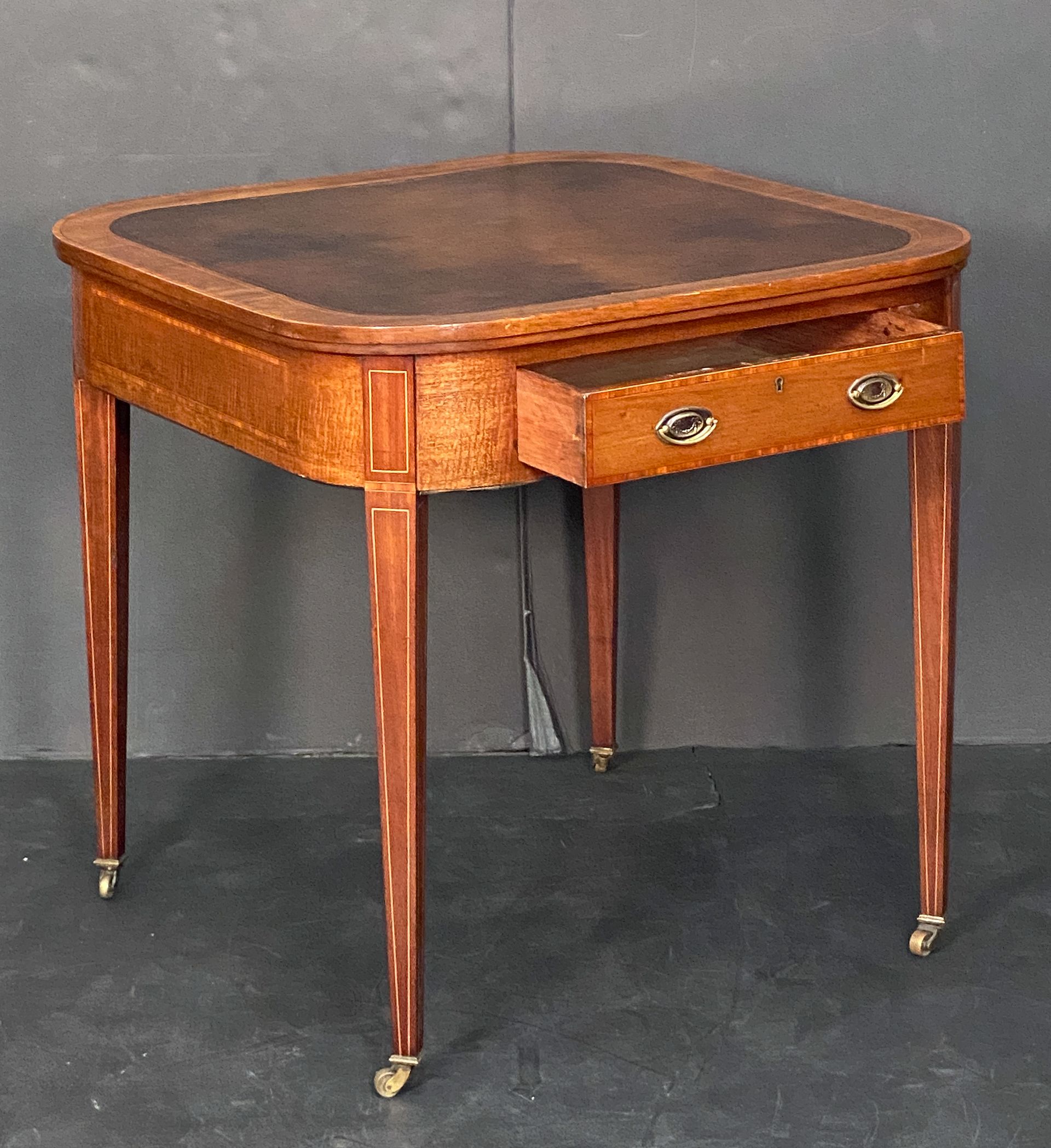 ff028_-_english_desk_with_leather_top_15